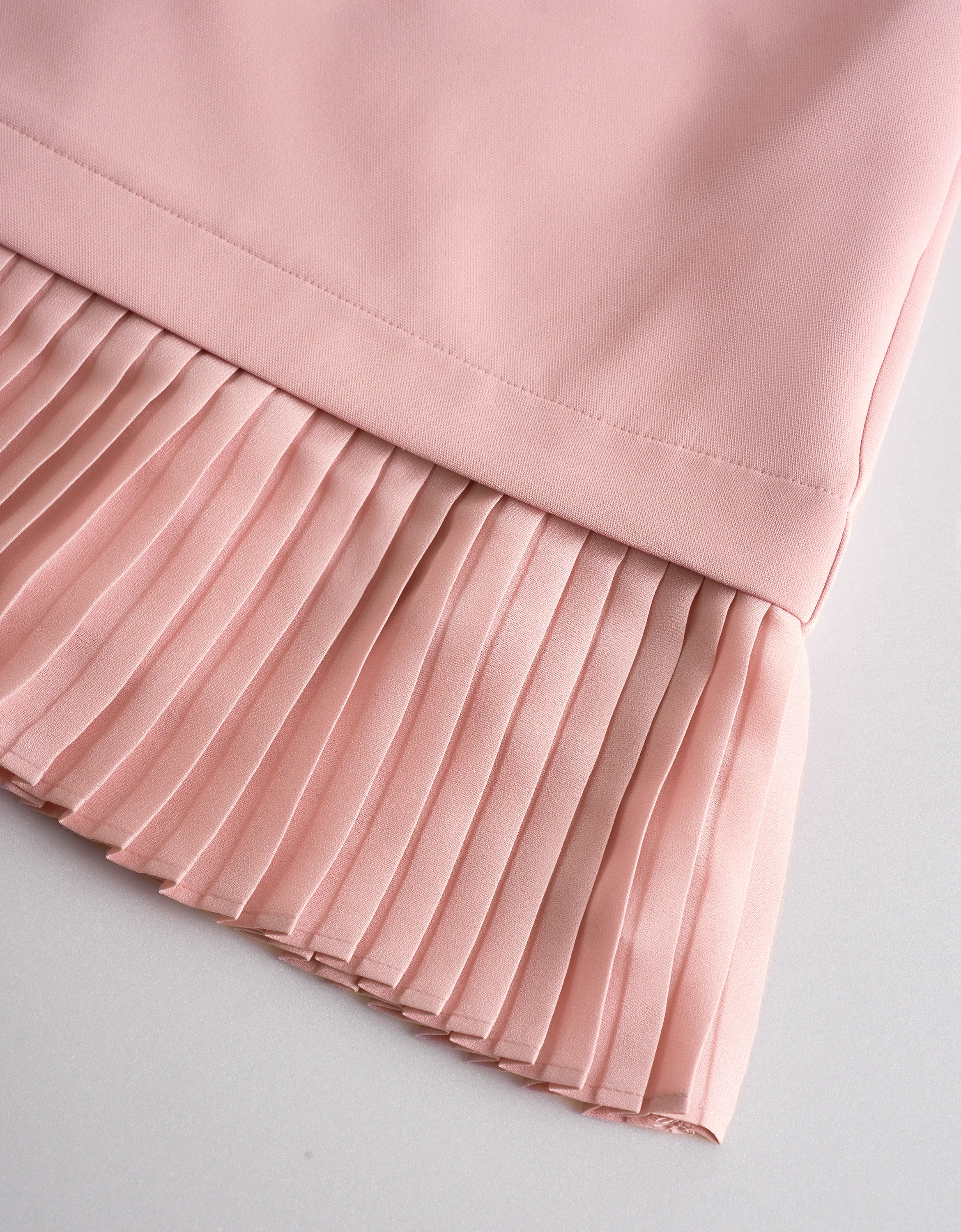 3/4 Sleeves Round Neck Pleated Dress - Image 5