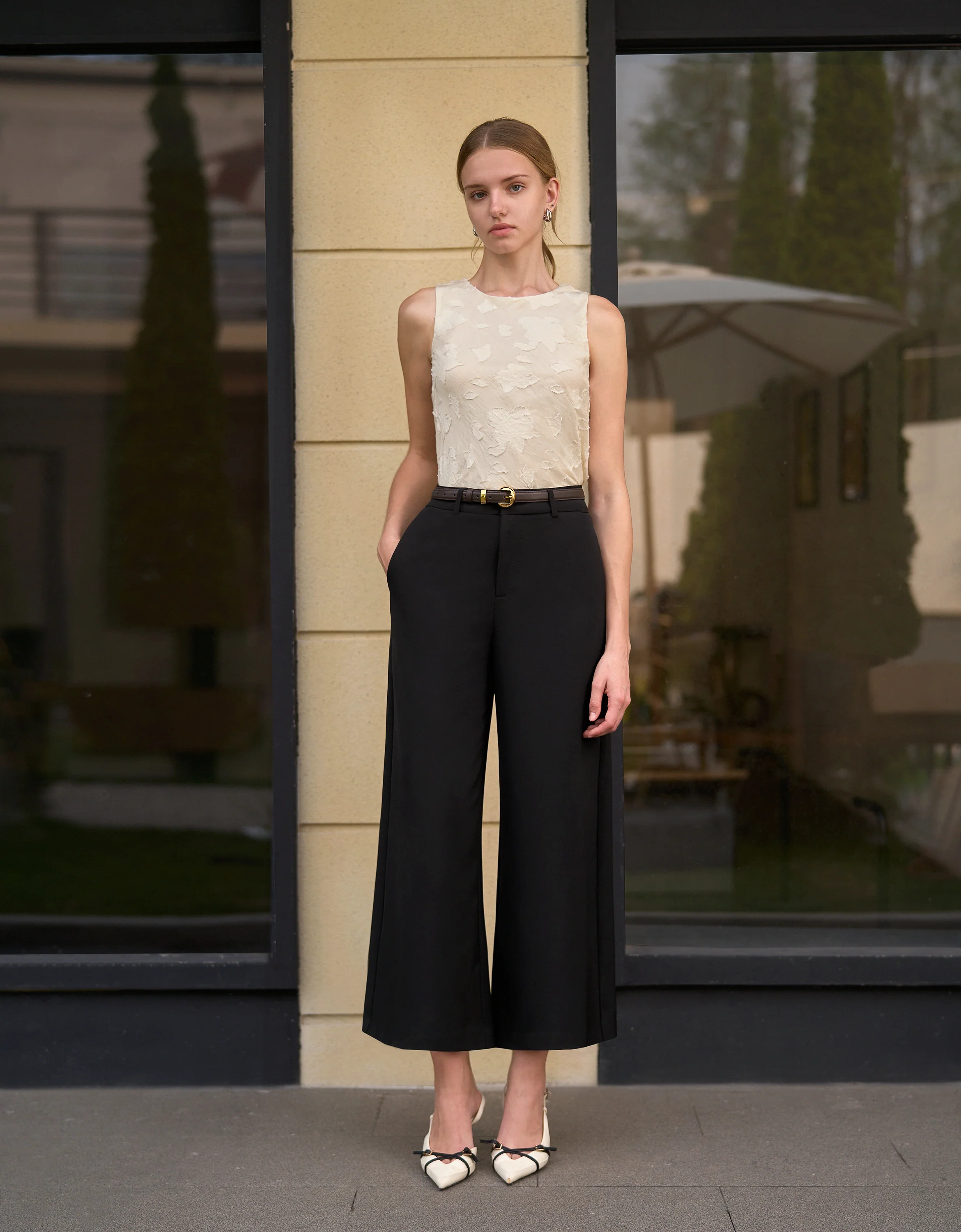 3D Jacquard Textured Sleeveless Top - Image 4