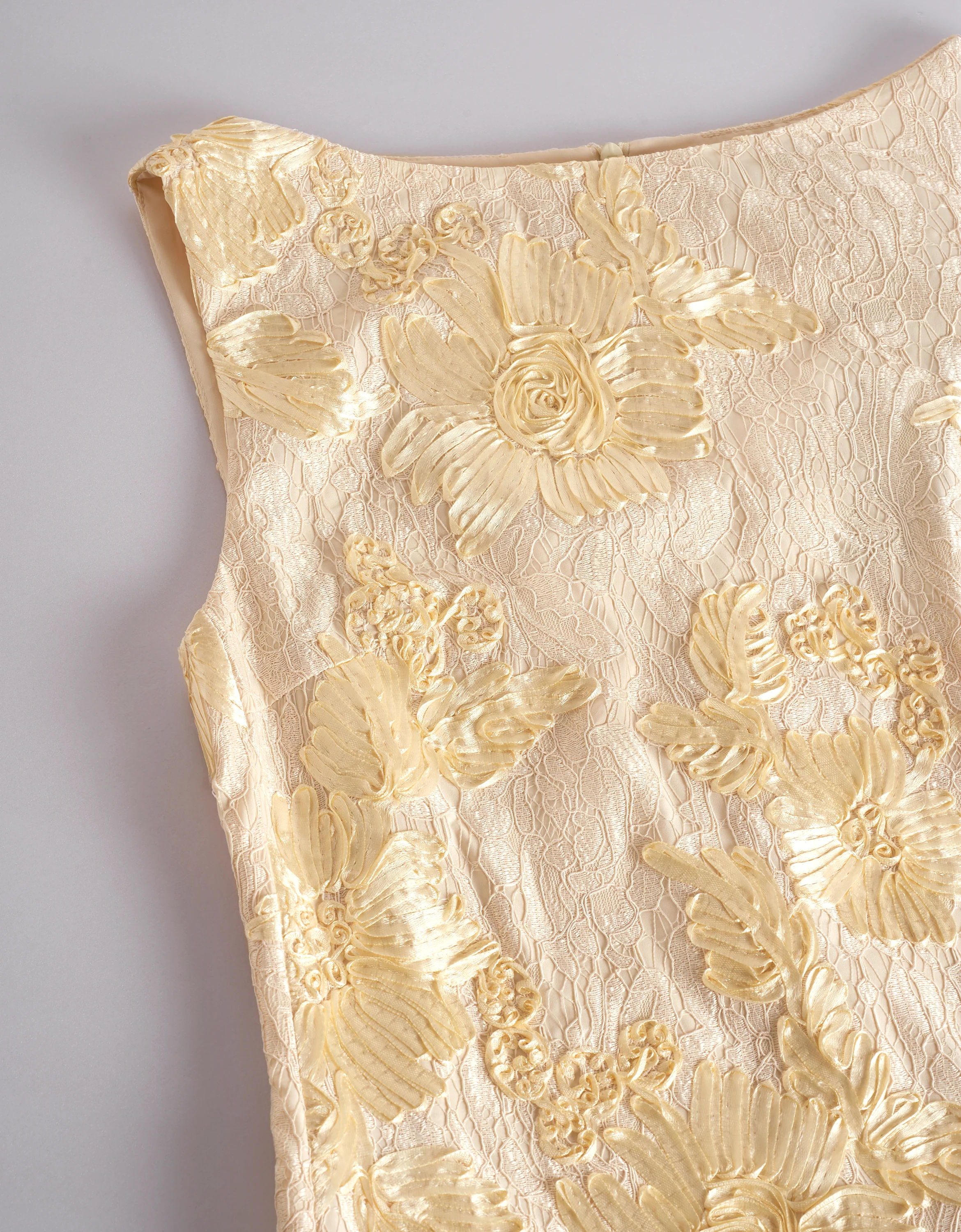 3D Lace Embroidery Sleeveless Dress - Image 5