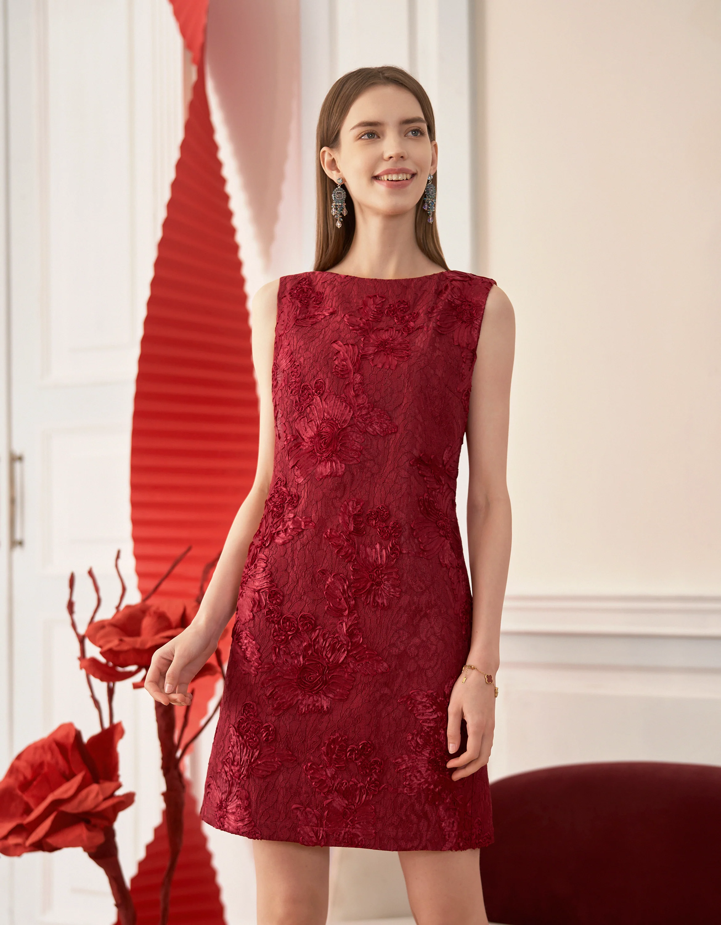3D Lace Embroidery Sleeveless Dress - Image 9