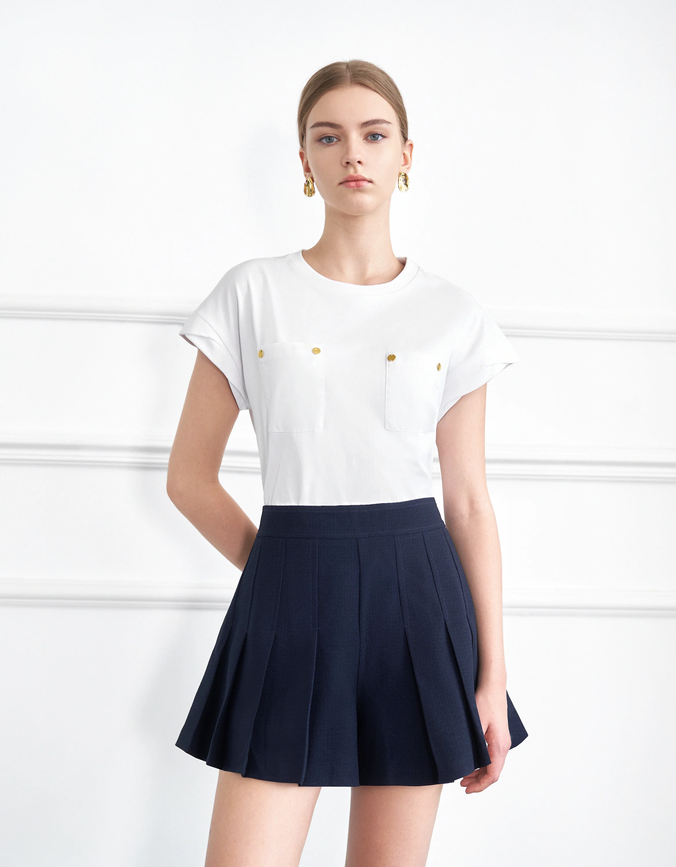 A-line Pleated Shorts - Image 9