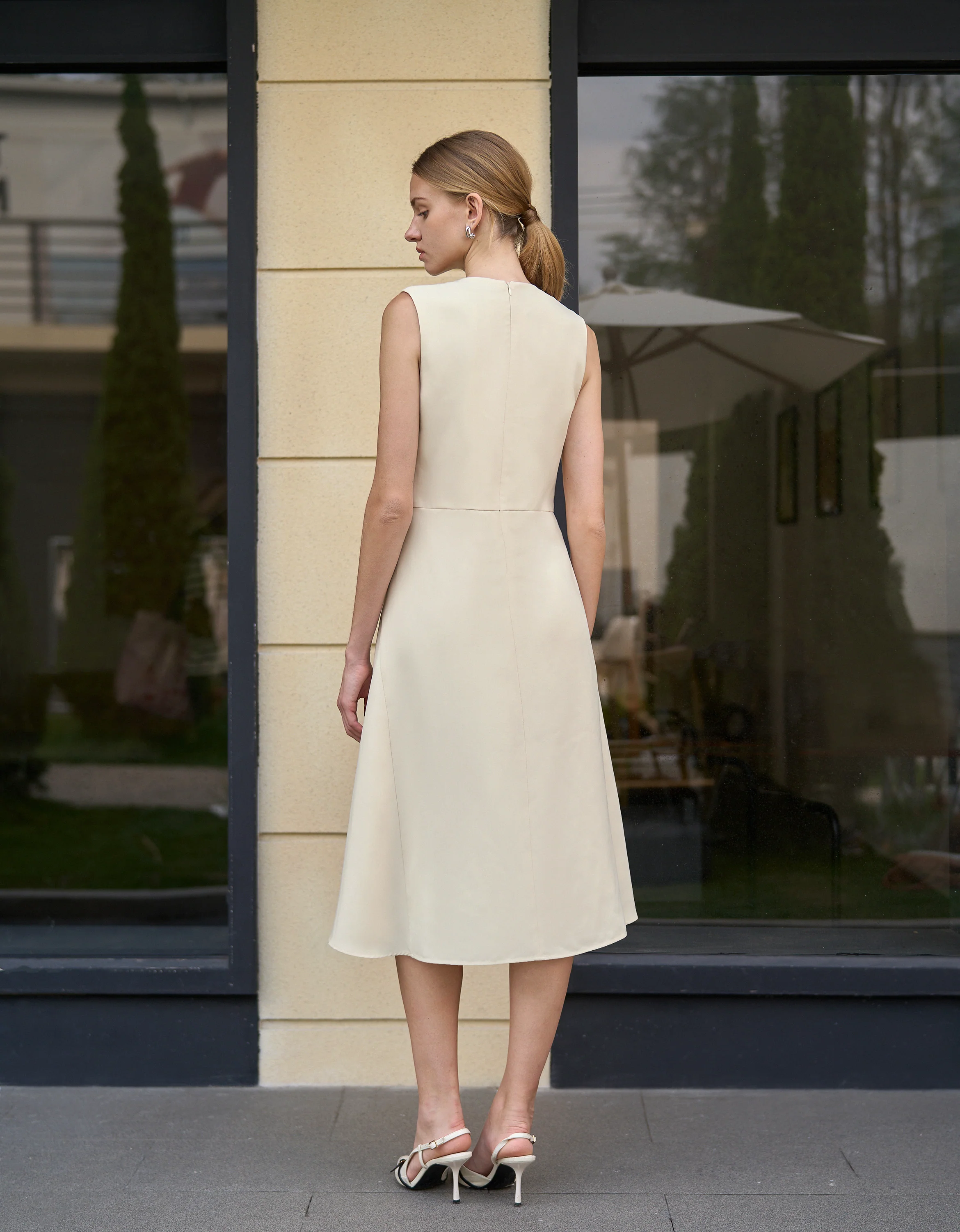 Acetate-blend V-neck A-line Dress - Image 5