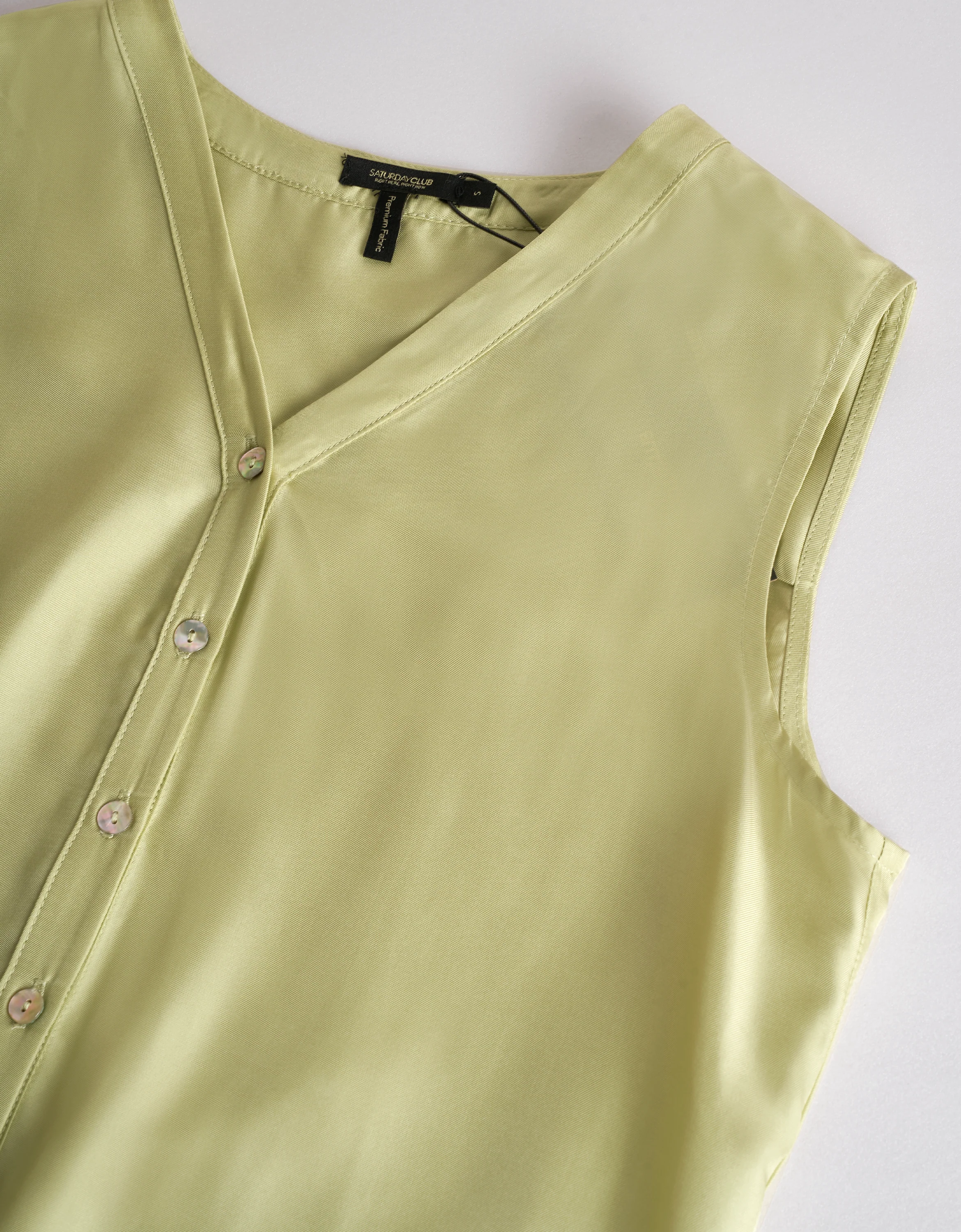 Acetate V-neck Button Front Top - Image 5