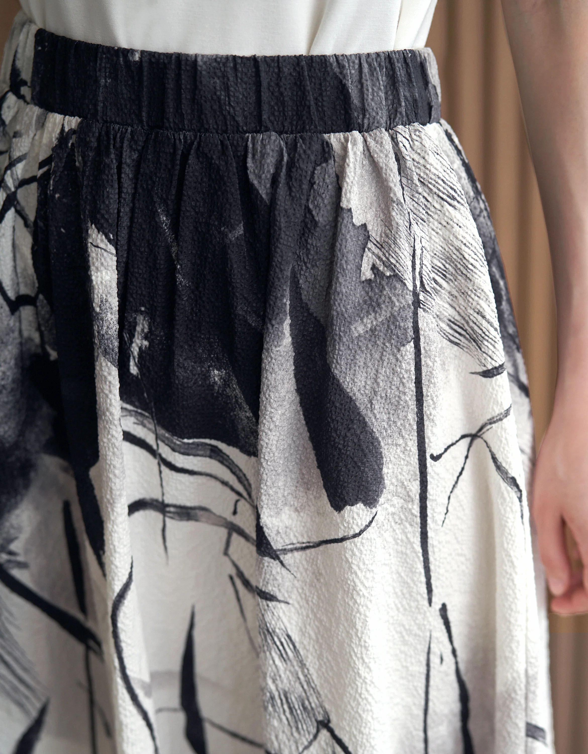 Art Print Midi Skirt - Image 13
