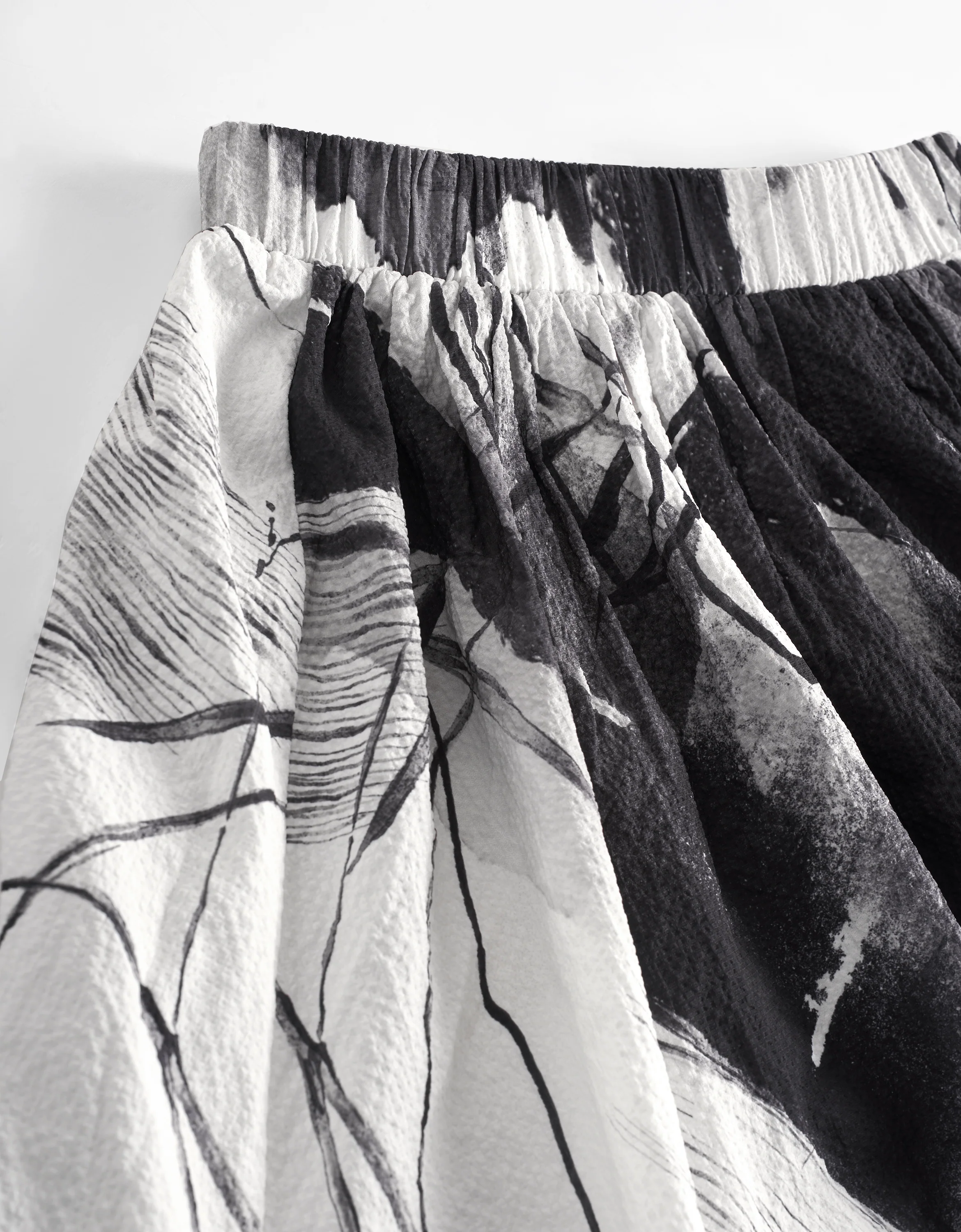 Art Print Midi Skirt - Image 15