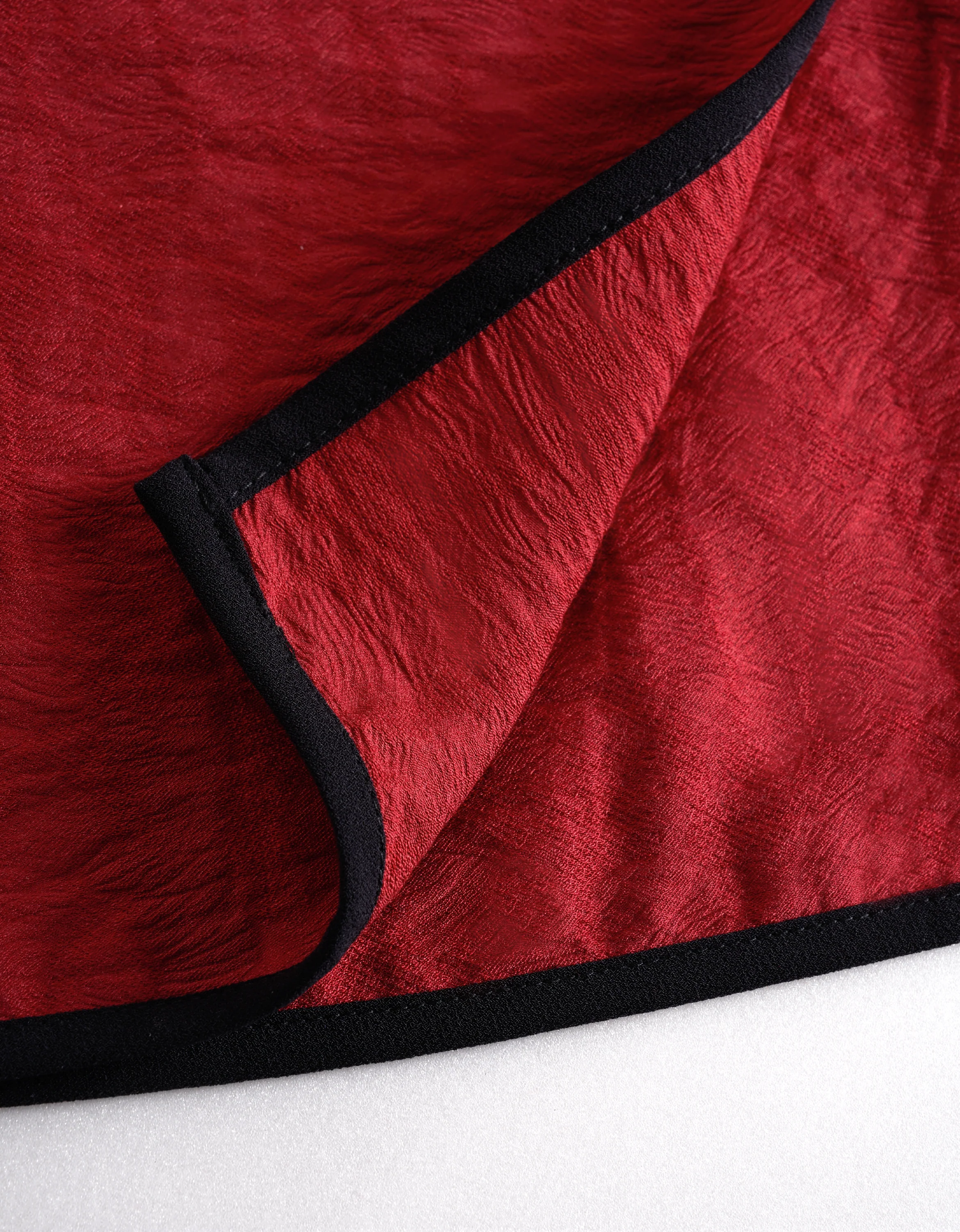 Asymmetric Contrast Trims Sleeveless Top - Image 5