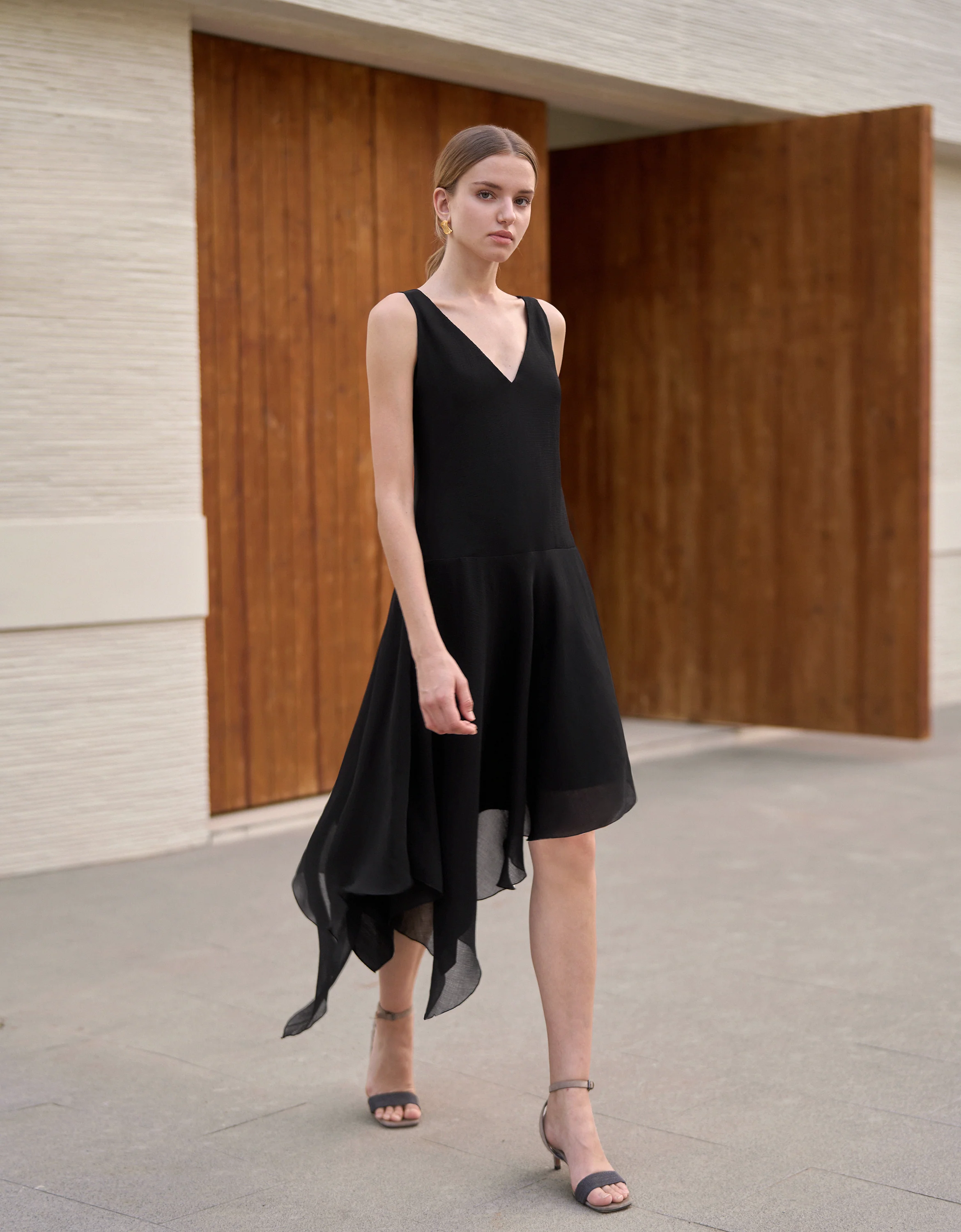 Asymmetric Hem Boat Neck Sleeveeless Dress - Image 2