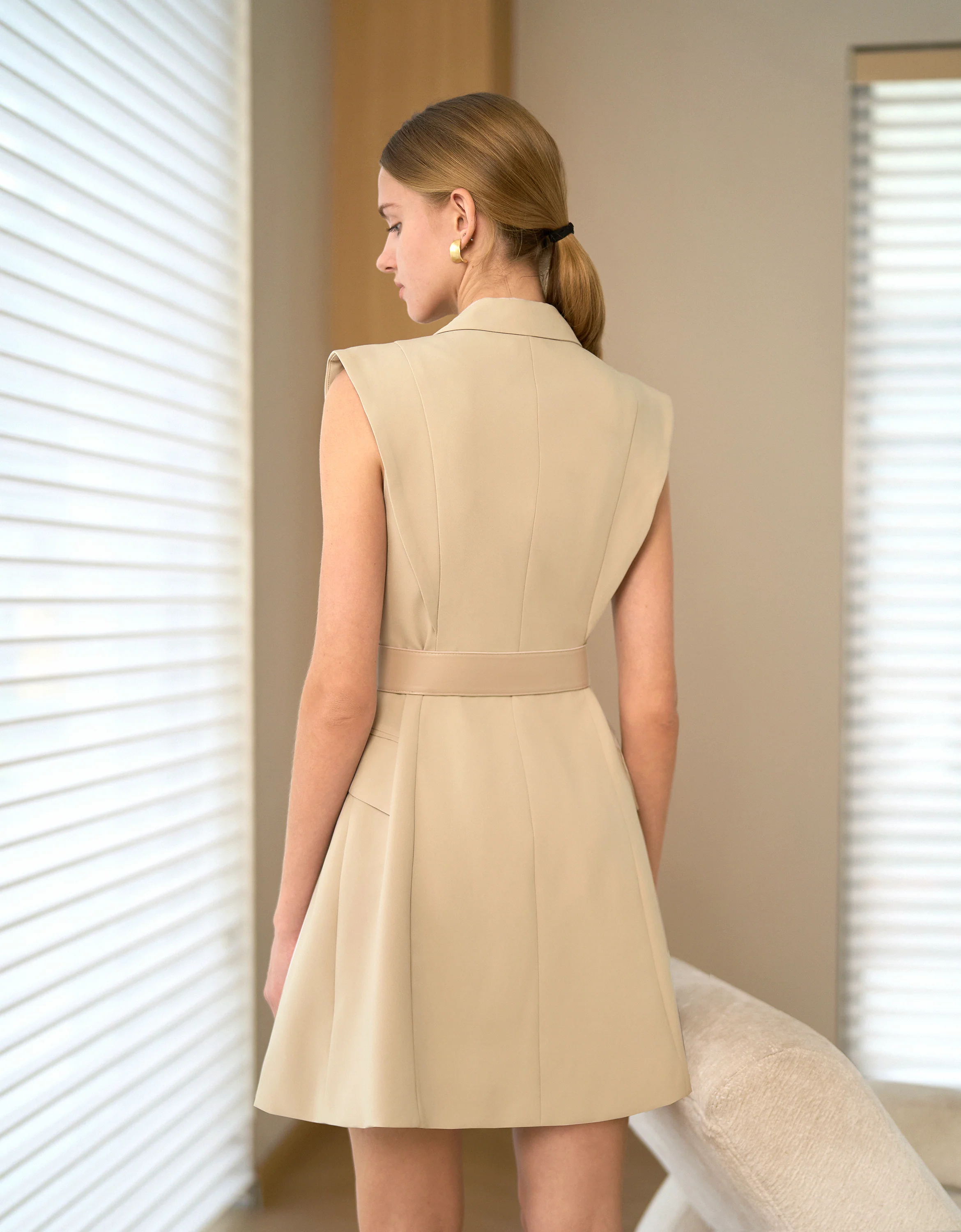 Asymmetric Panel Sleeveless Suit Dress - Image 4