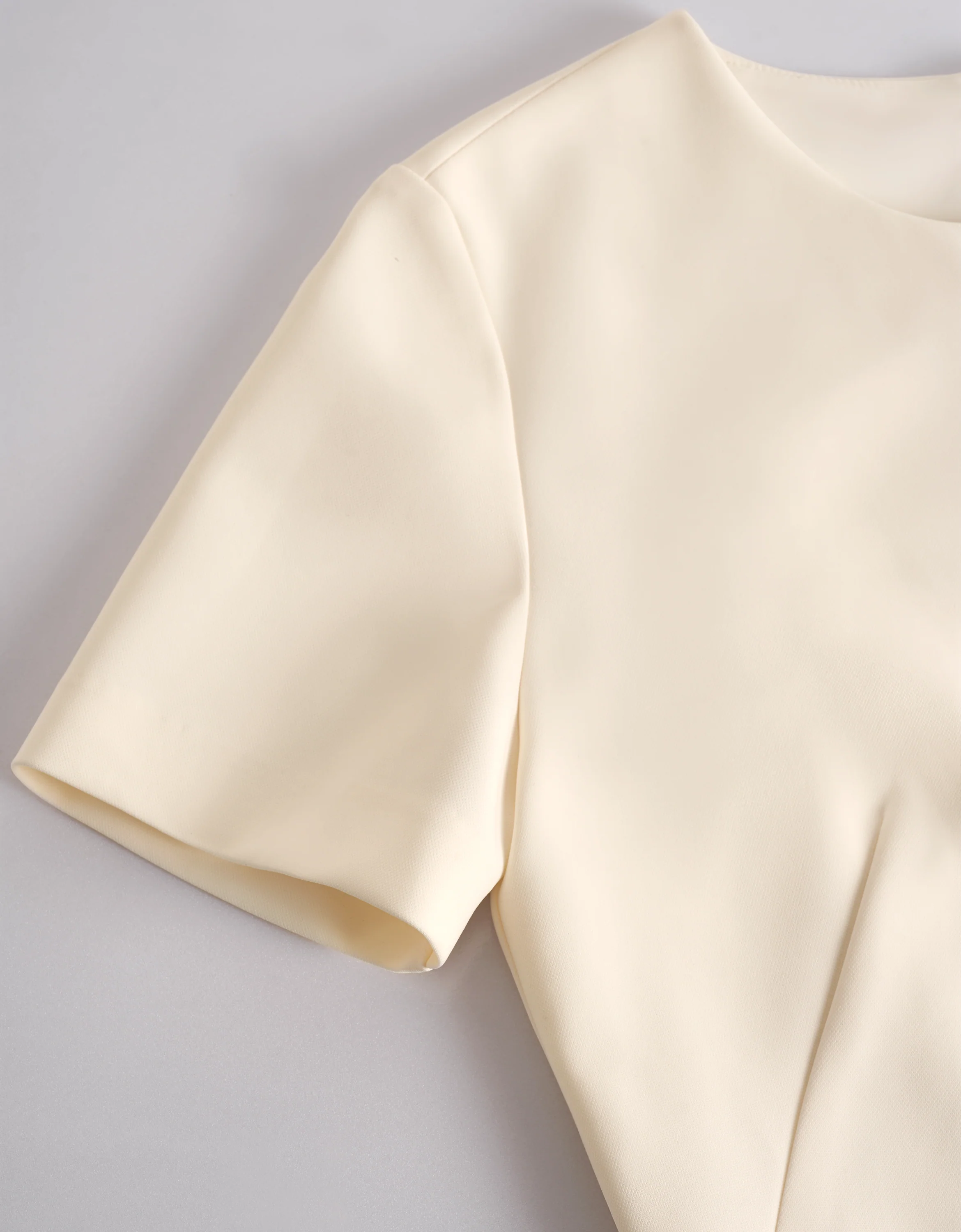 Asymmetric Ruffled Hem Short Sleeve Dress - Image 5