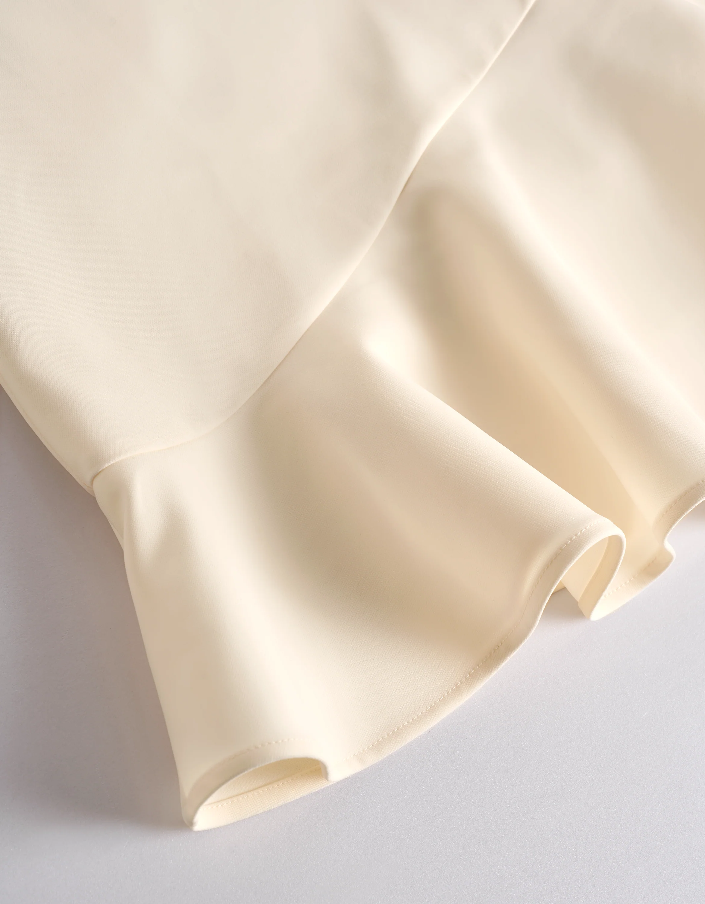 Asymmetric Ruffled Hem Short Sleeve Dress - Image 7
