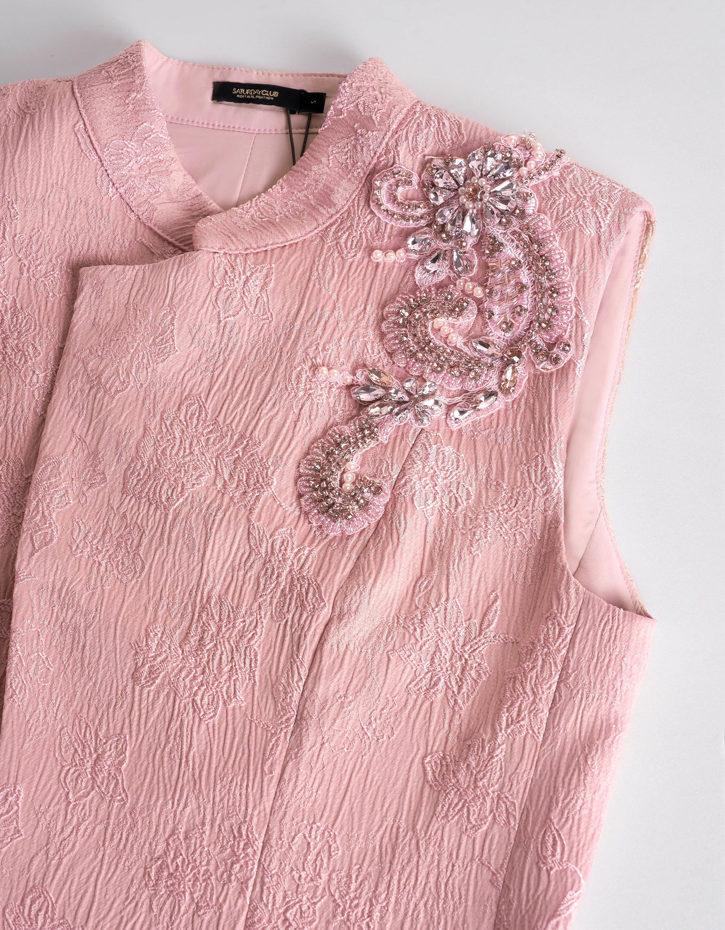 Beaded Detail Sleeveless Jacquard Vest - Image 5