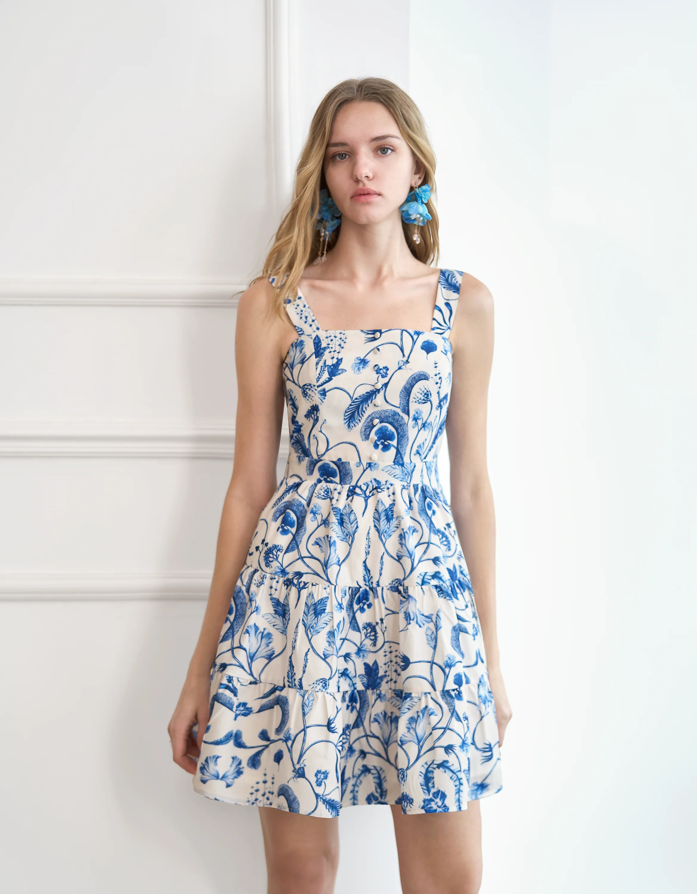 Botanical Print Ruffled Hem Short Dress - Image 2