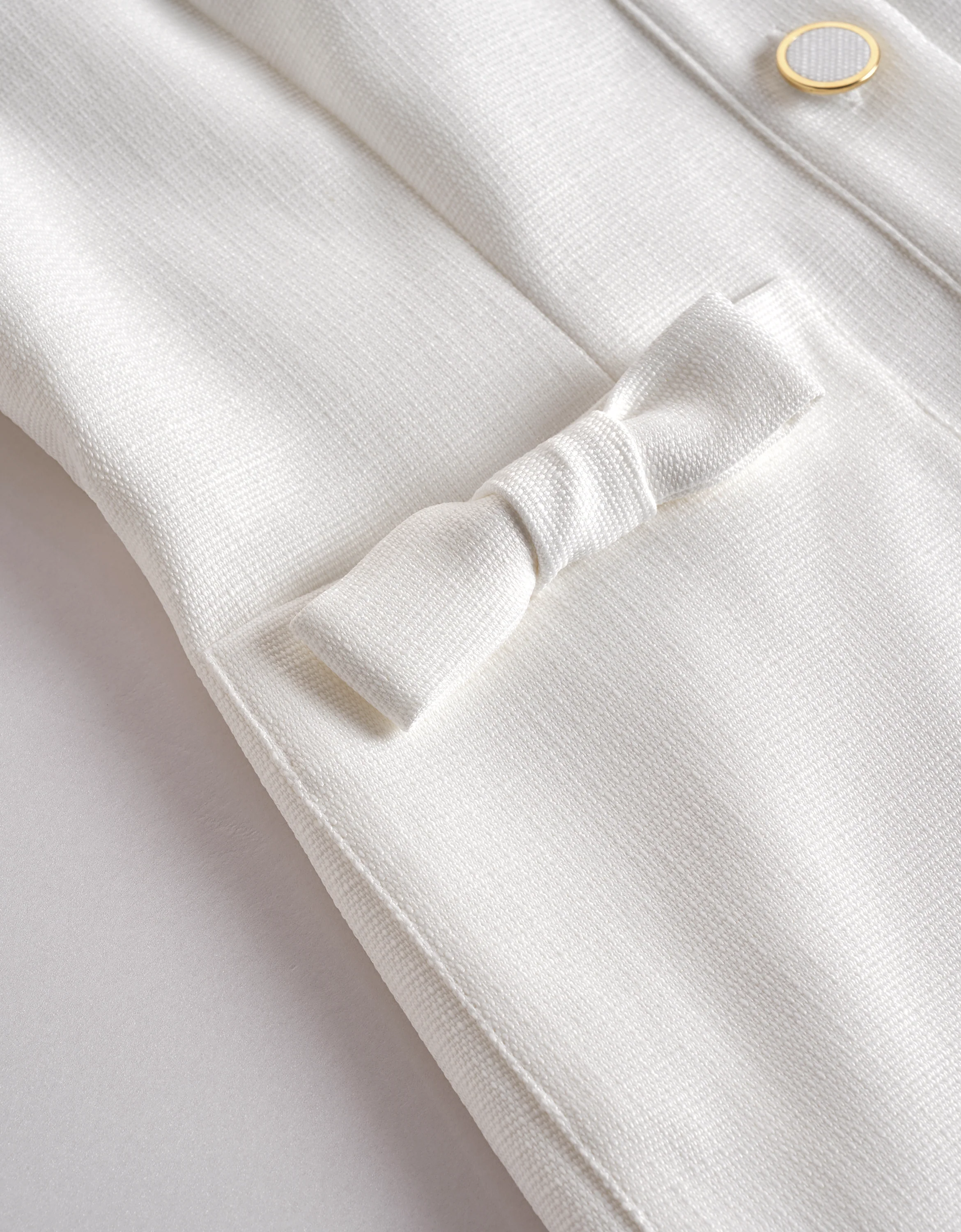 Bow Detail Button Front Sleeveless Top - Image 24