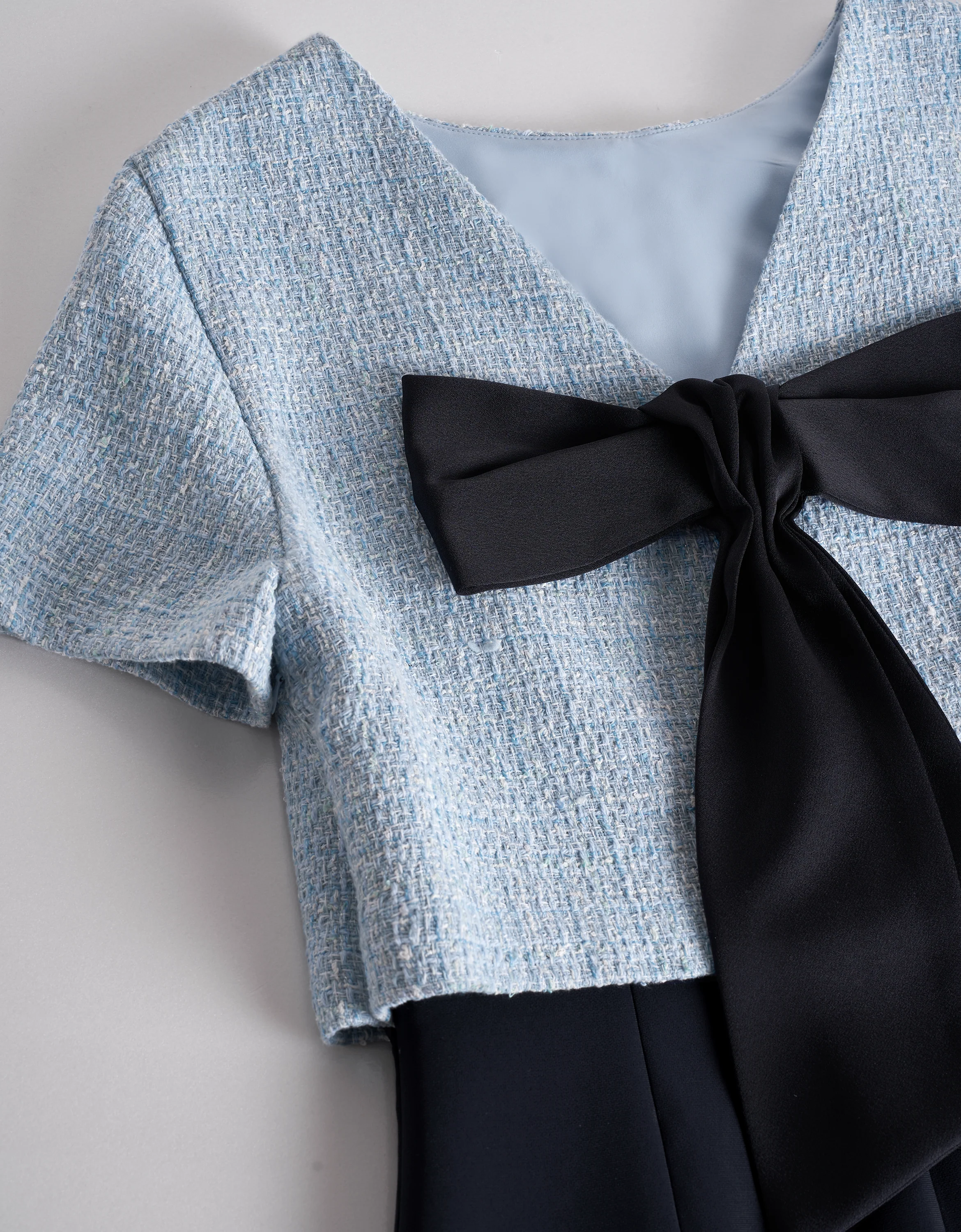 Bow Detail Colorblock Short Sleeve Midi Dress - Image 11