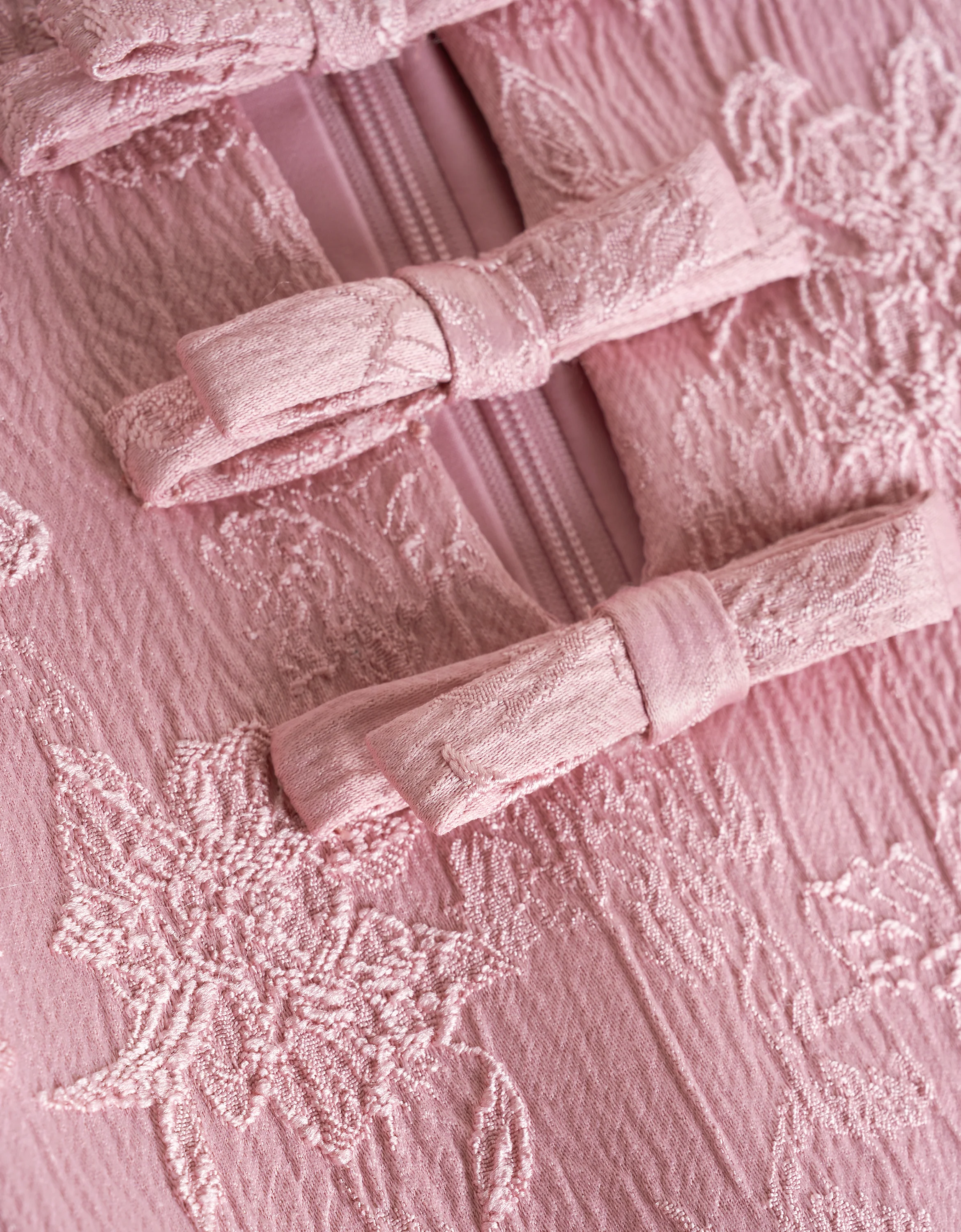 Bow Detail Sleeveless Jacquard Dress - Image 6