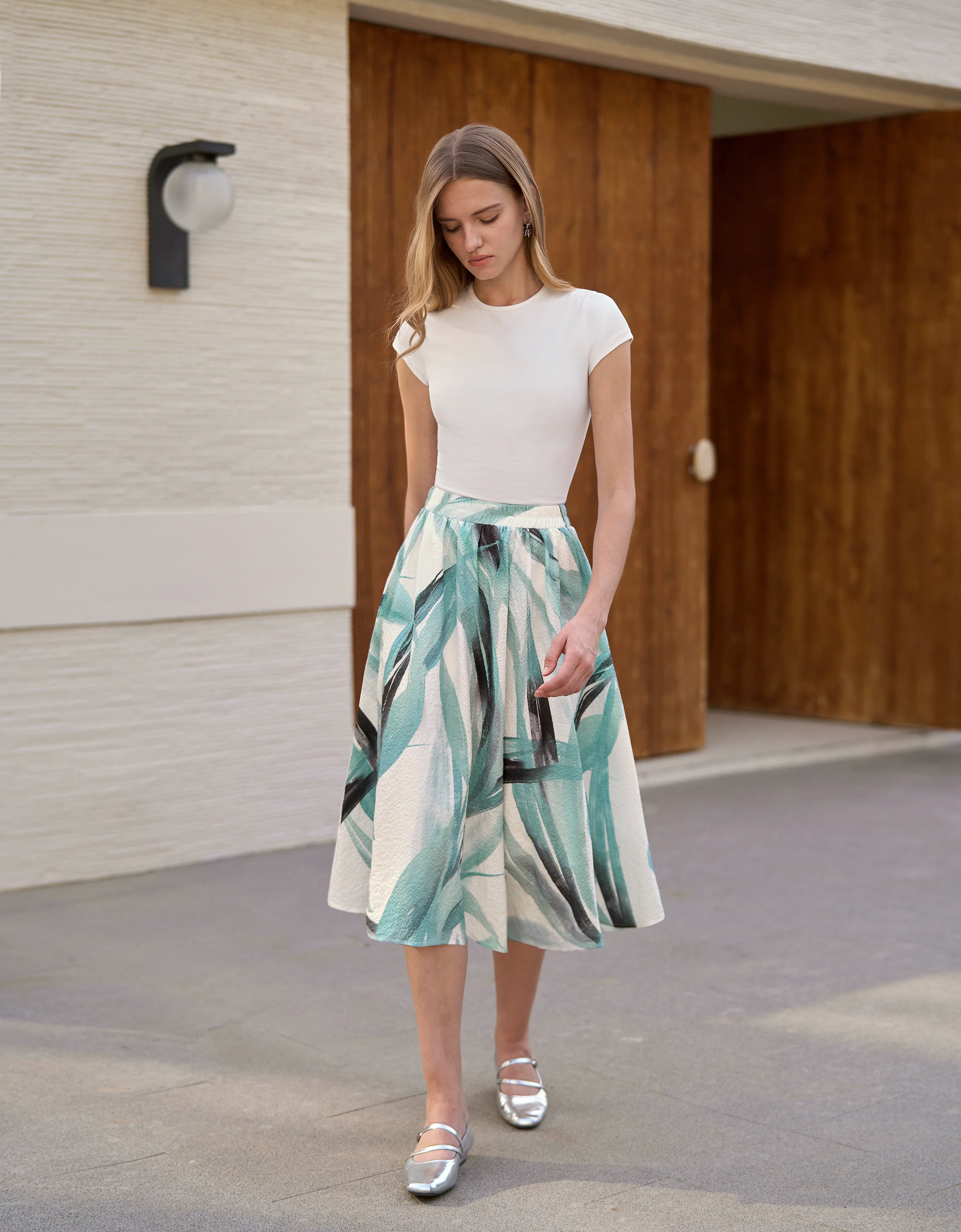 Bubble Fabric Art Print Skirt - Image 5