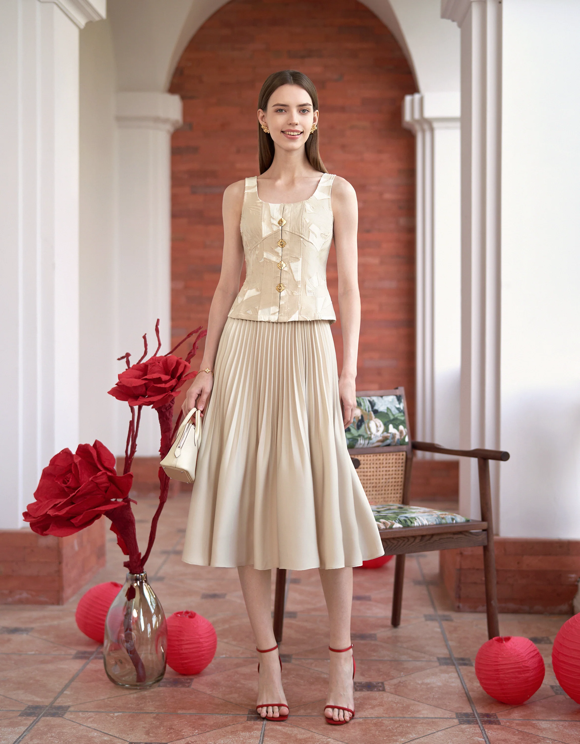 Burnished Texture Square Neck Sleeveless Top - Image 2
