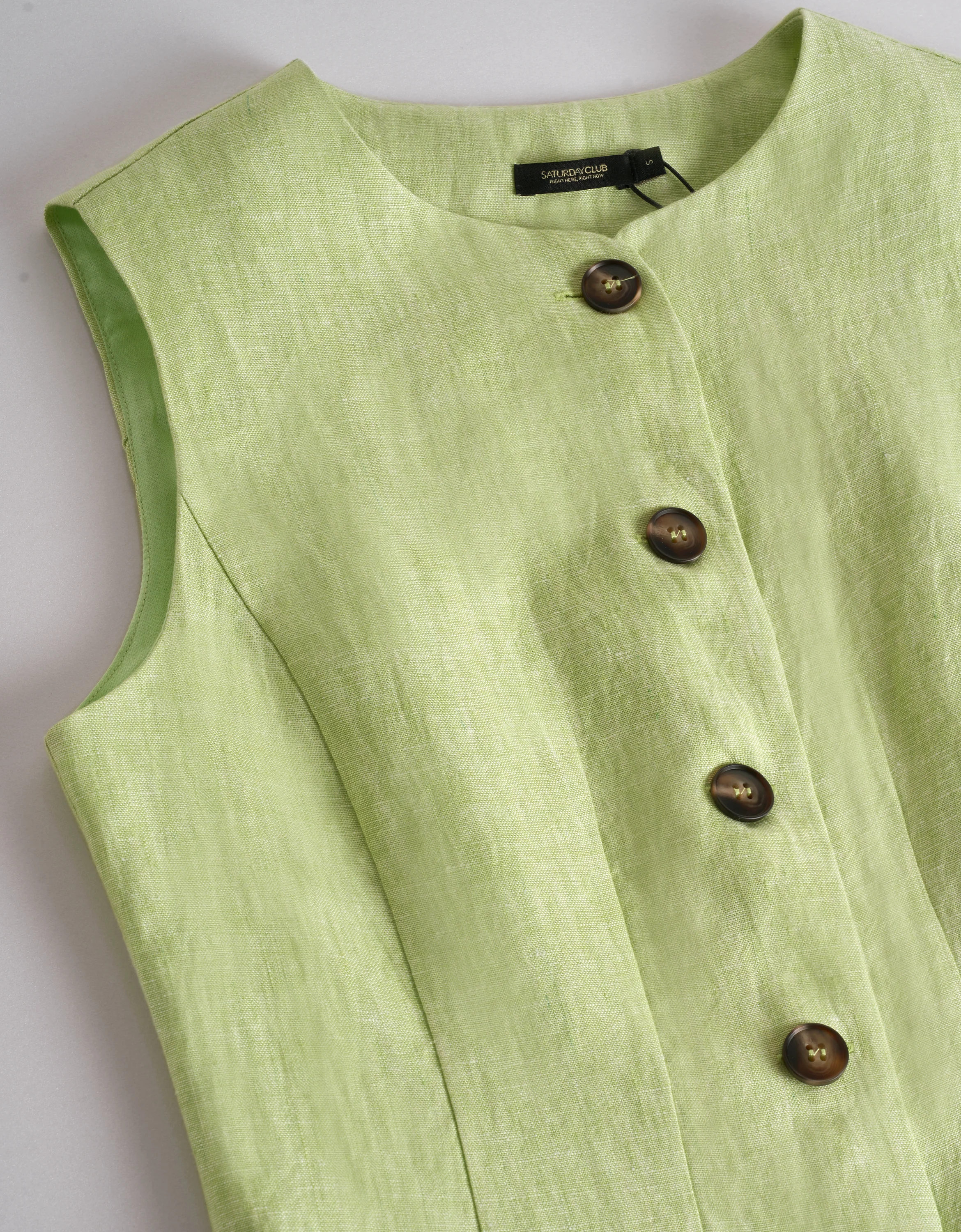 Button Front Sleeveless Linen Vest - Image 13