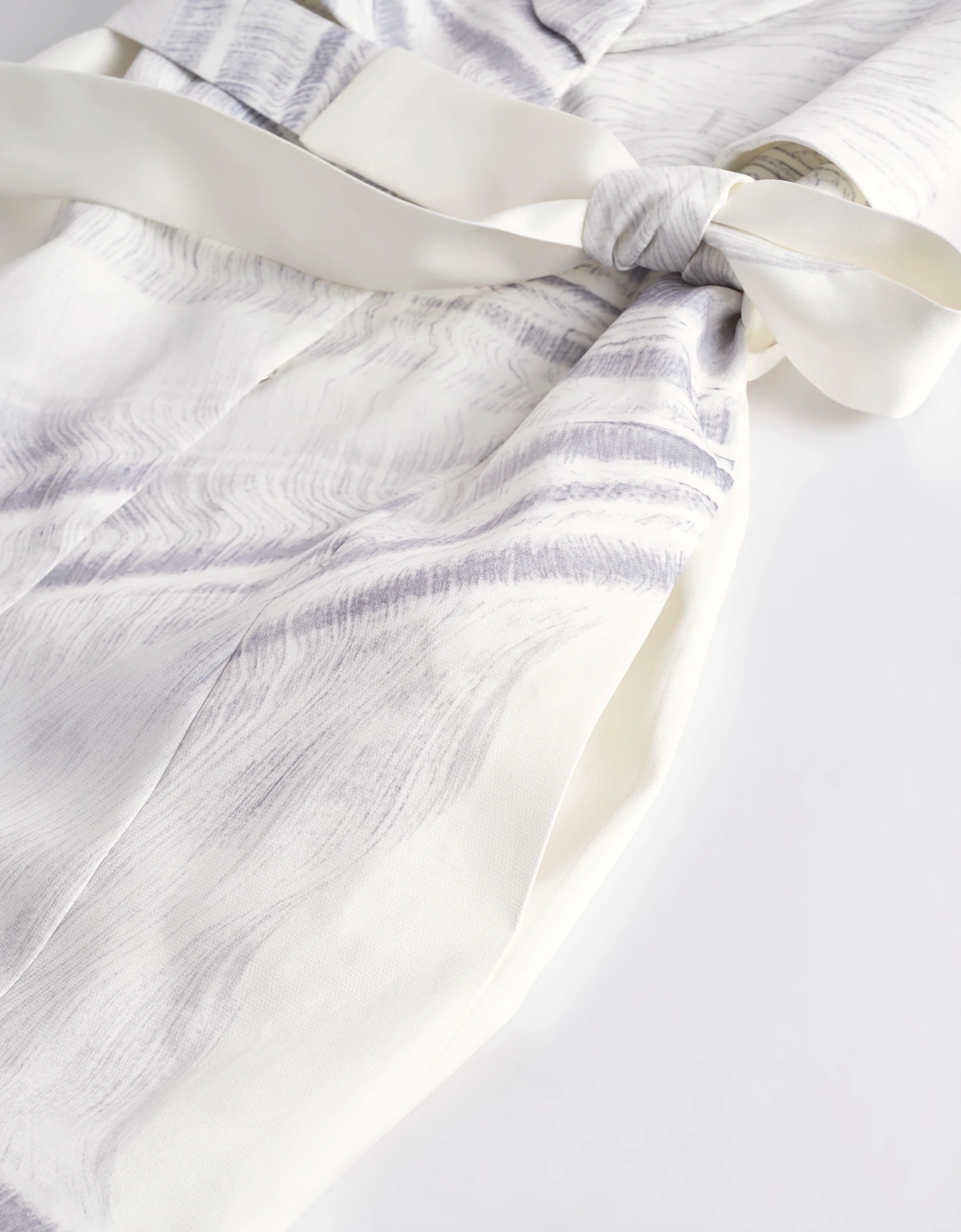 Cap Sleeve Printed Suit Dress - Image 6