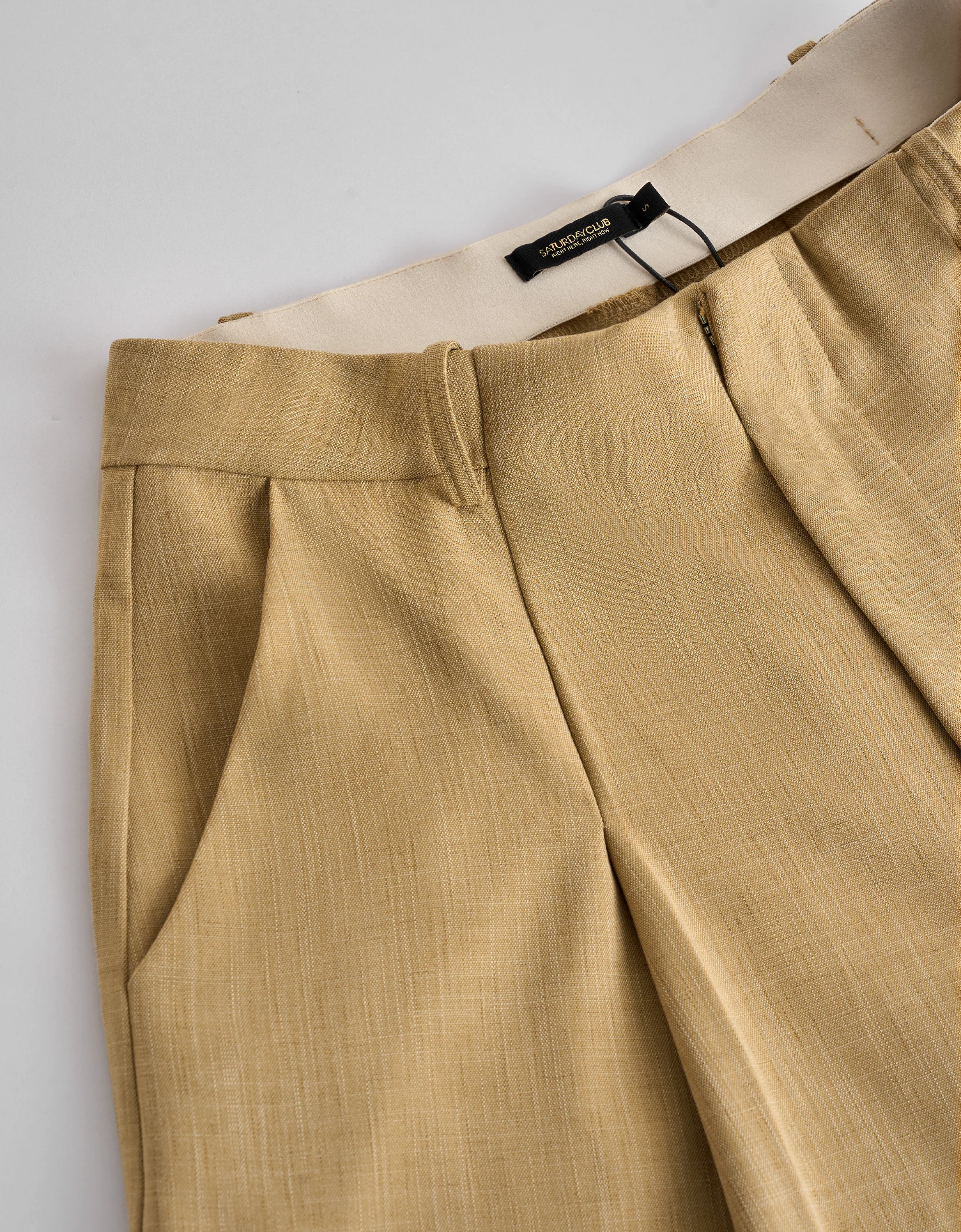 Casual Pleated Shorts - Image 6