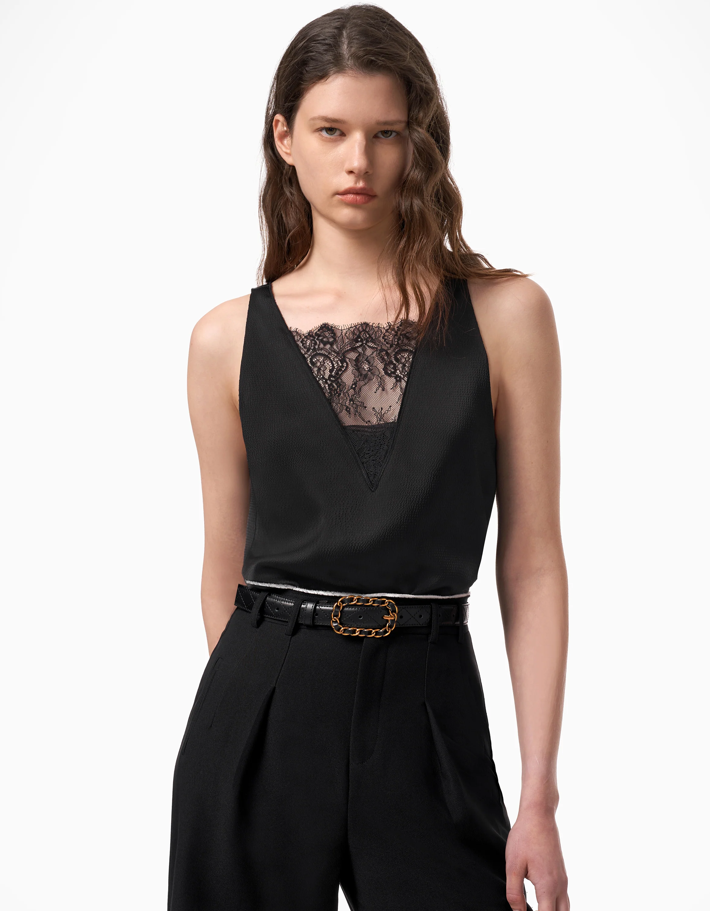 Chain-inspired Buckle Leather Belt - Image 4