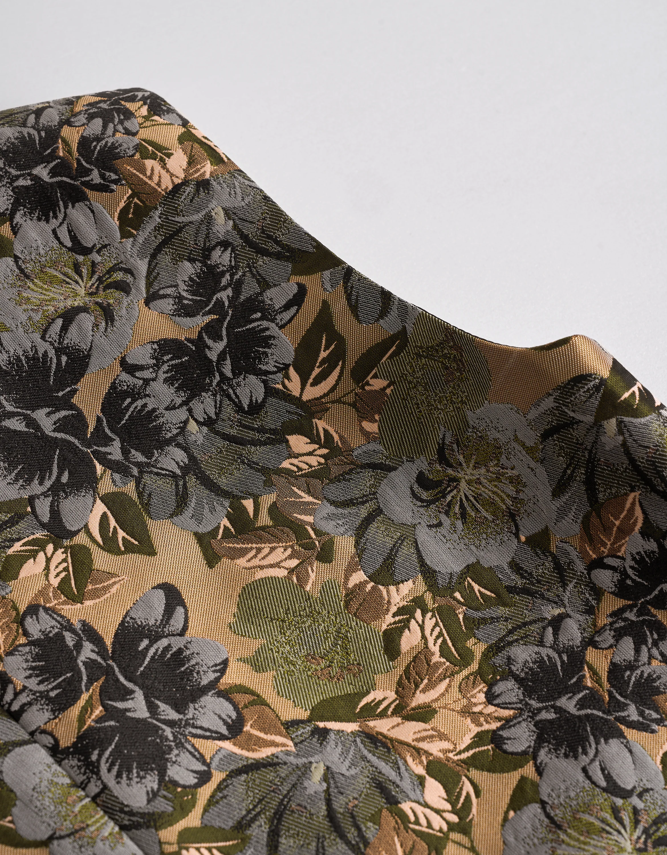 Colorblock Floral Jacquard Round Neck Sleeveless Dress - Image 17