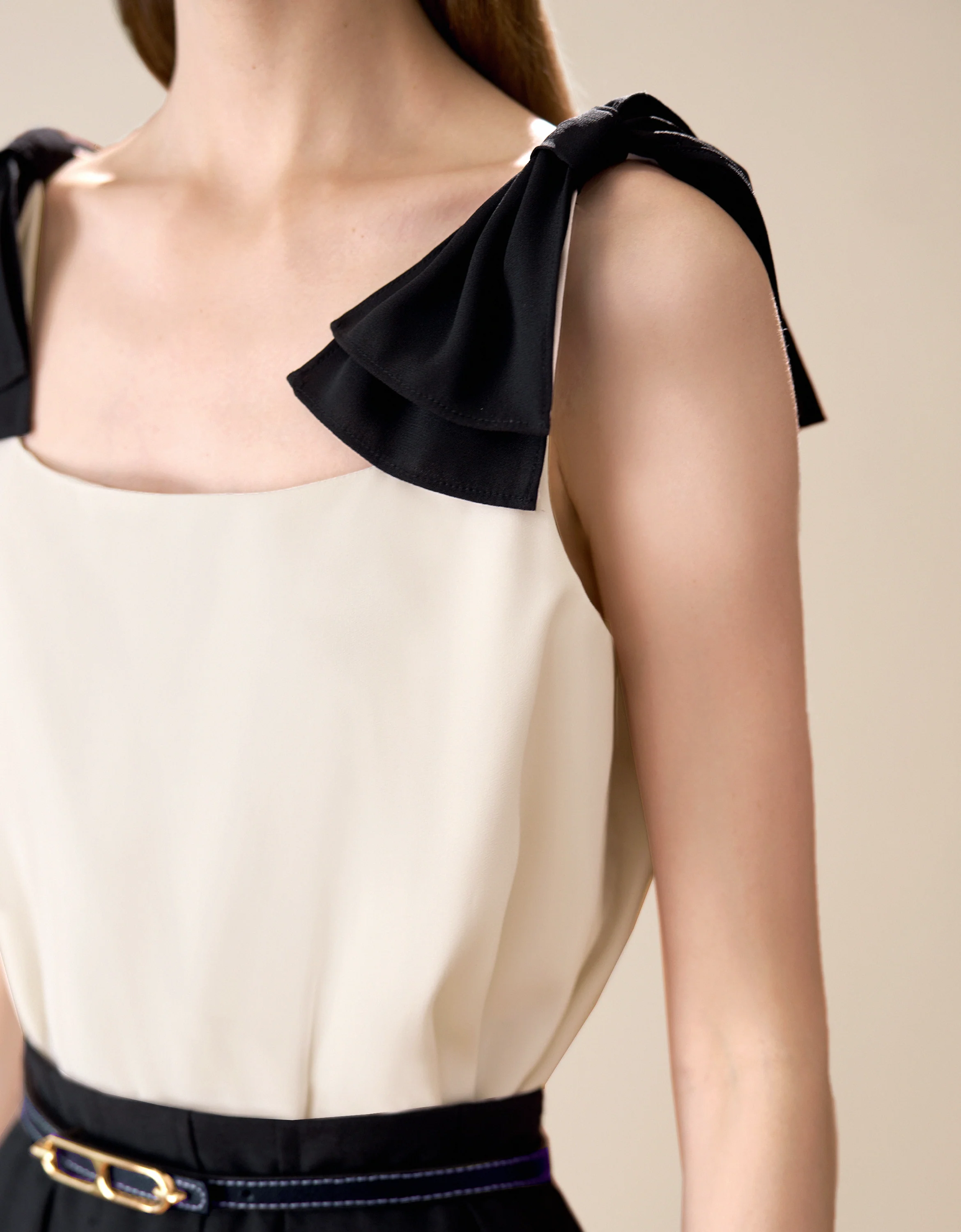Contrast Bow Straps Sleeveless Top - Image 15
