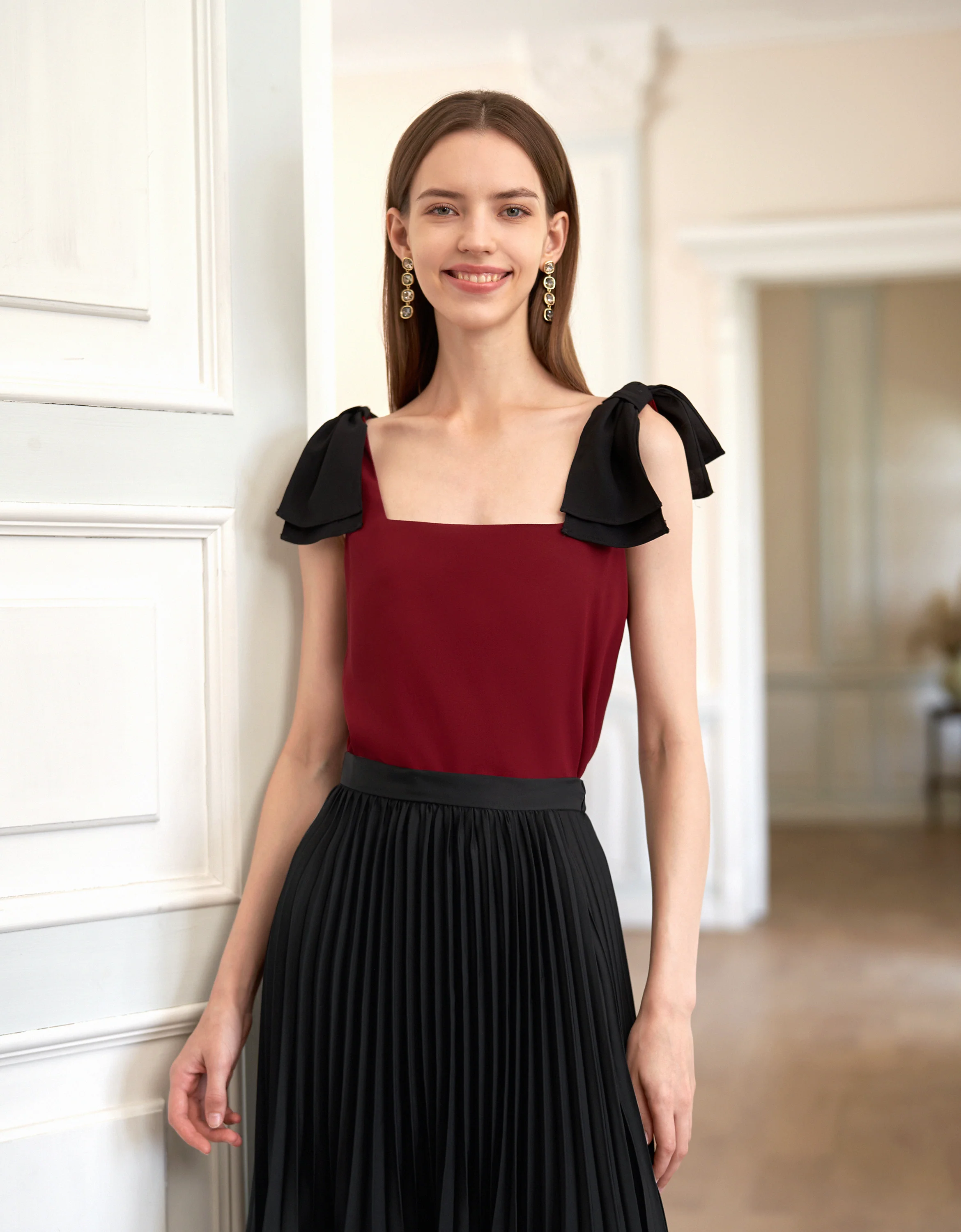 Contrast Bow Straps Square Neck Top - Image 3