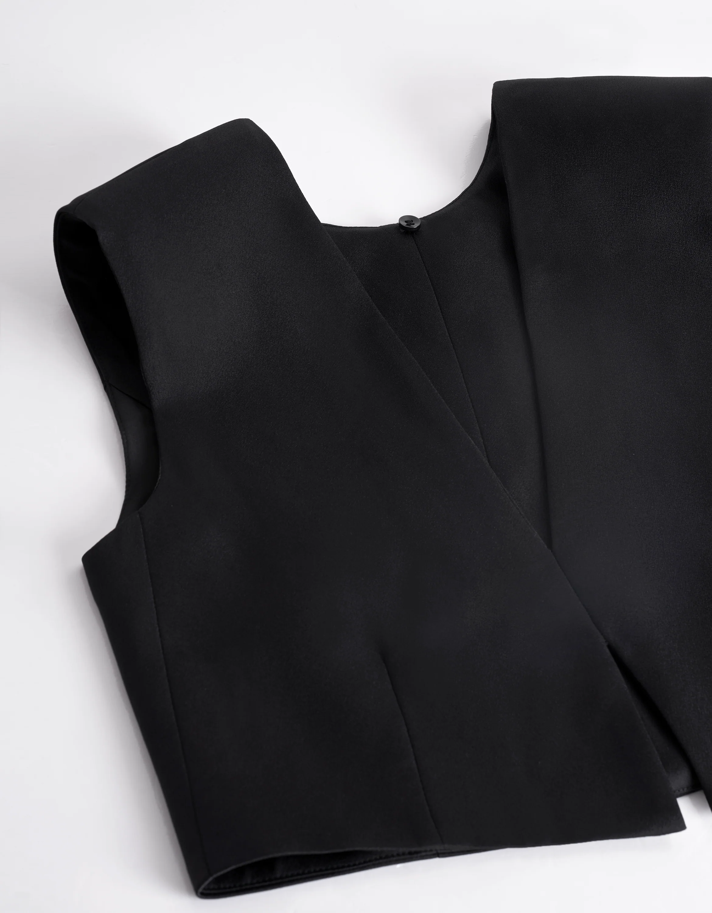 Contrast Bow Tie Sleeveless Cropped Top - Image 16