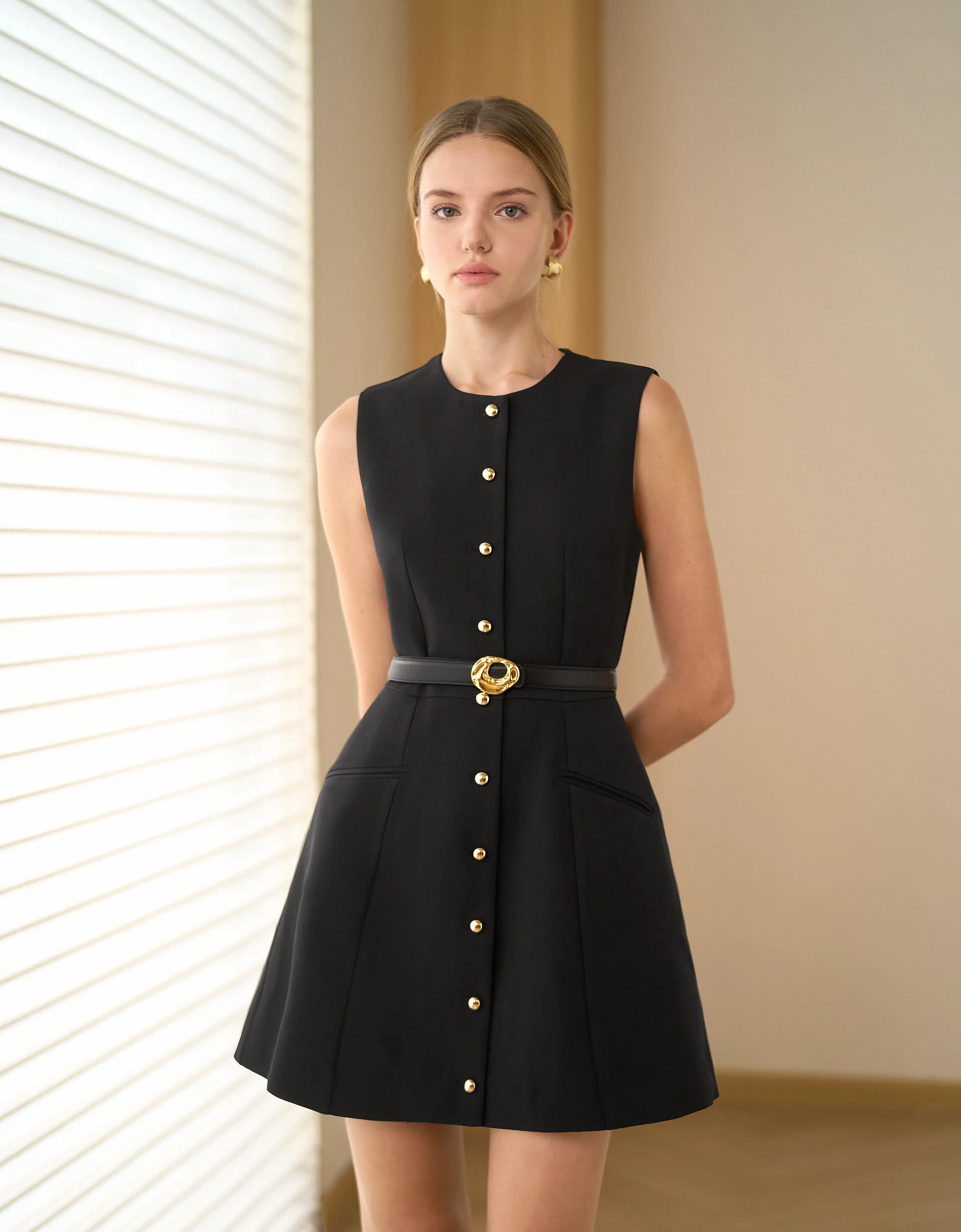 Contrast Collar Button Front Sleeveless Dress - Image 5