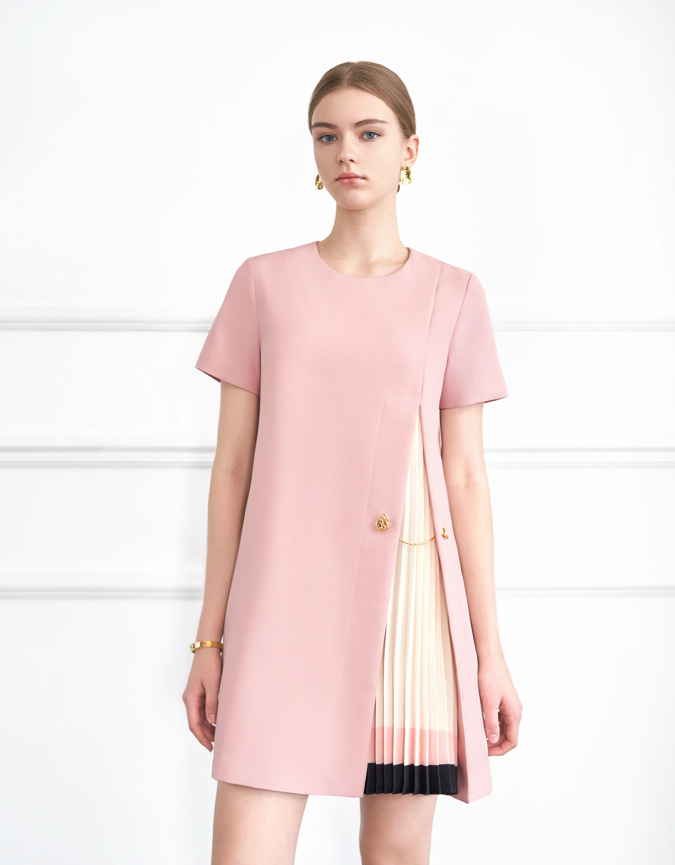 Contrast Pleated Panel Short Sleeve Dress - Image 13