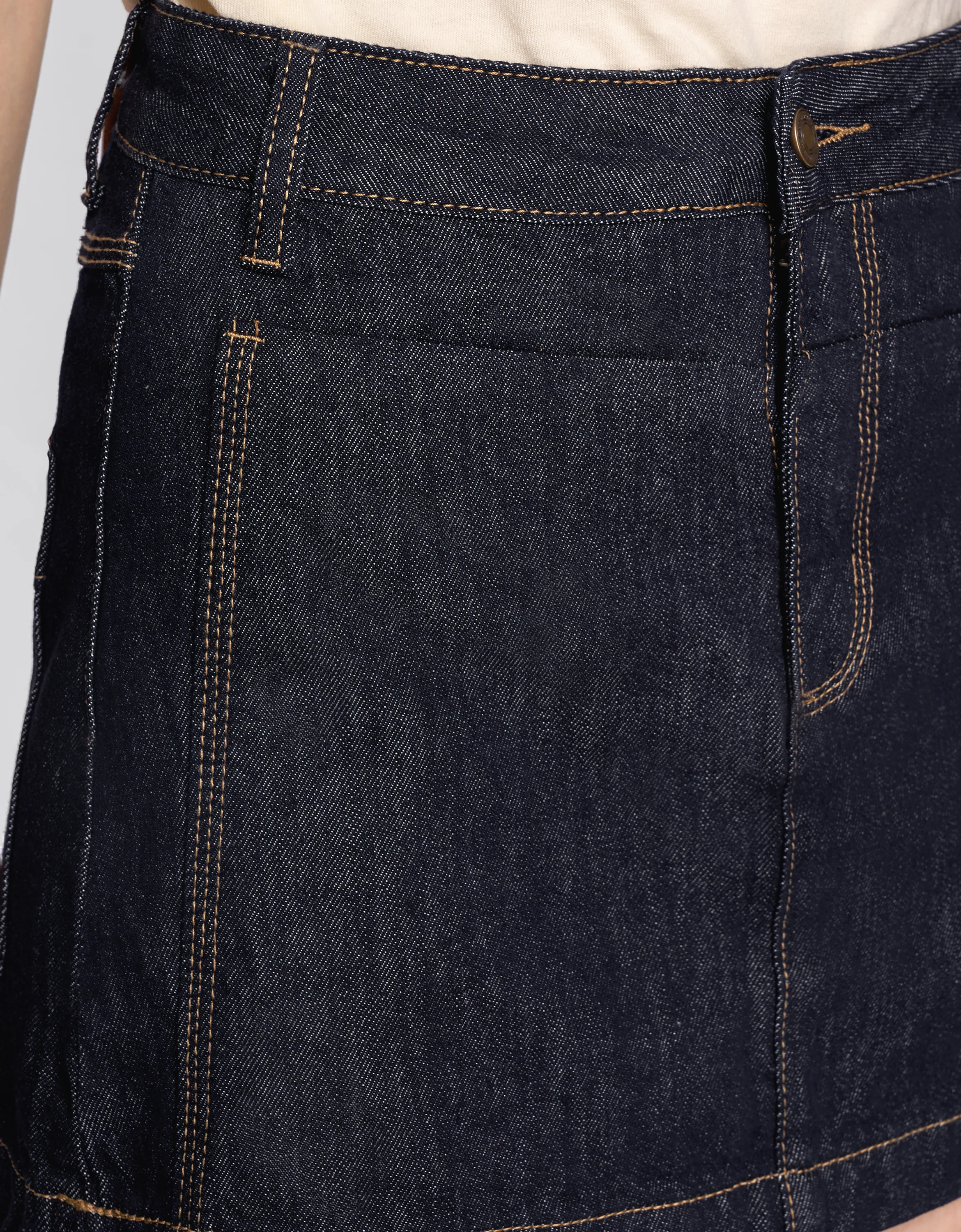 Contrast Stitching Mini Denim Skirt - Image 4