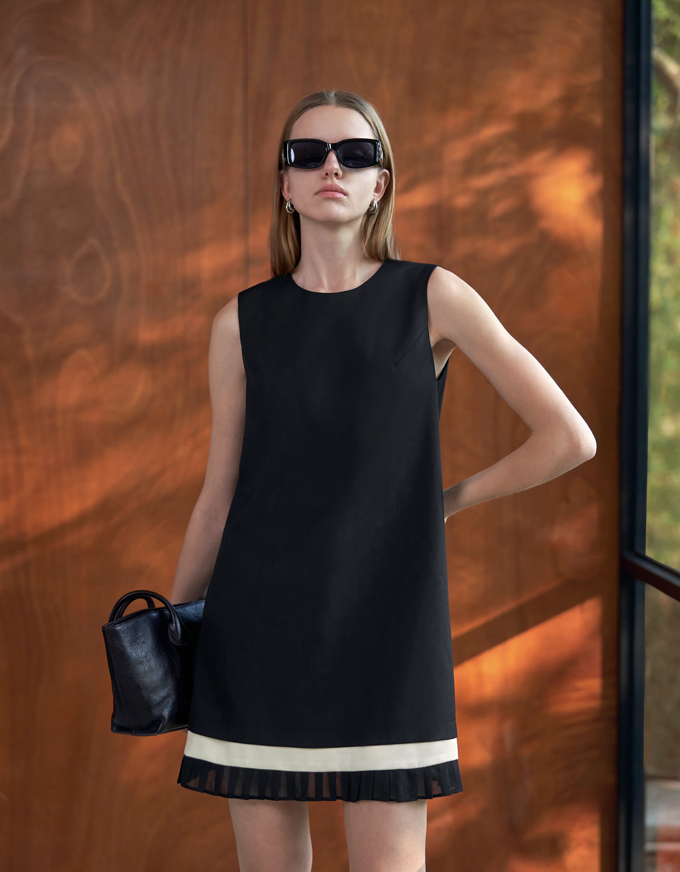Contrast Trim Pleated Hem Sleeveless Dress - Image 6