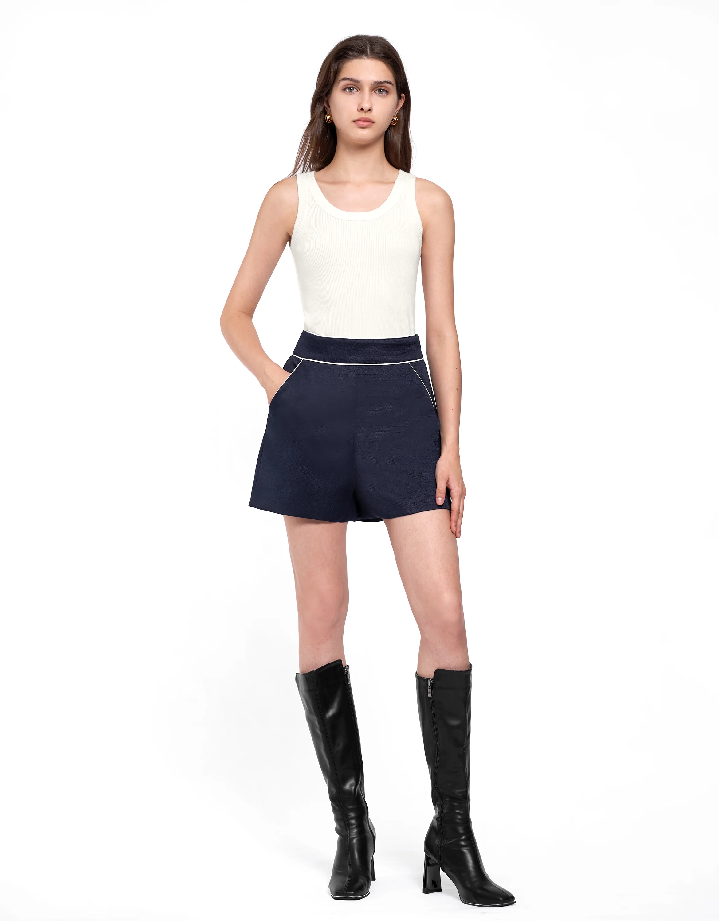 Contrast Trim Shorts - Image 15