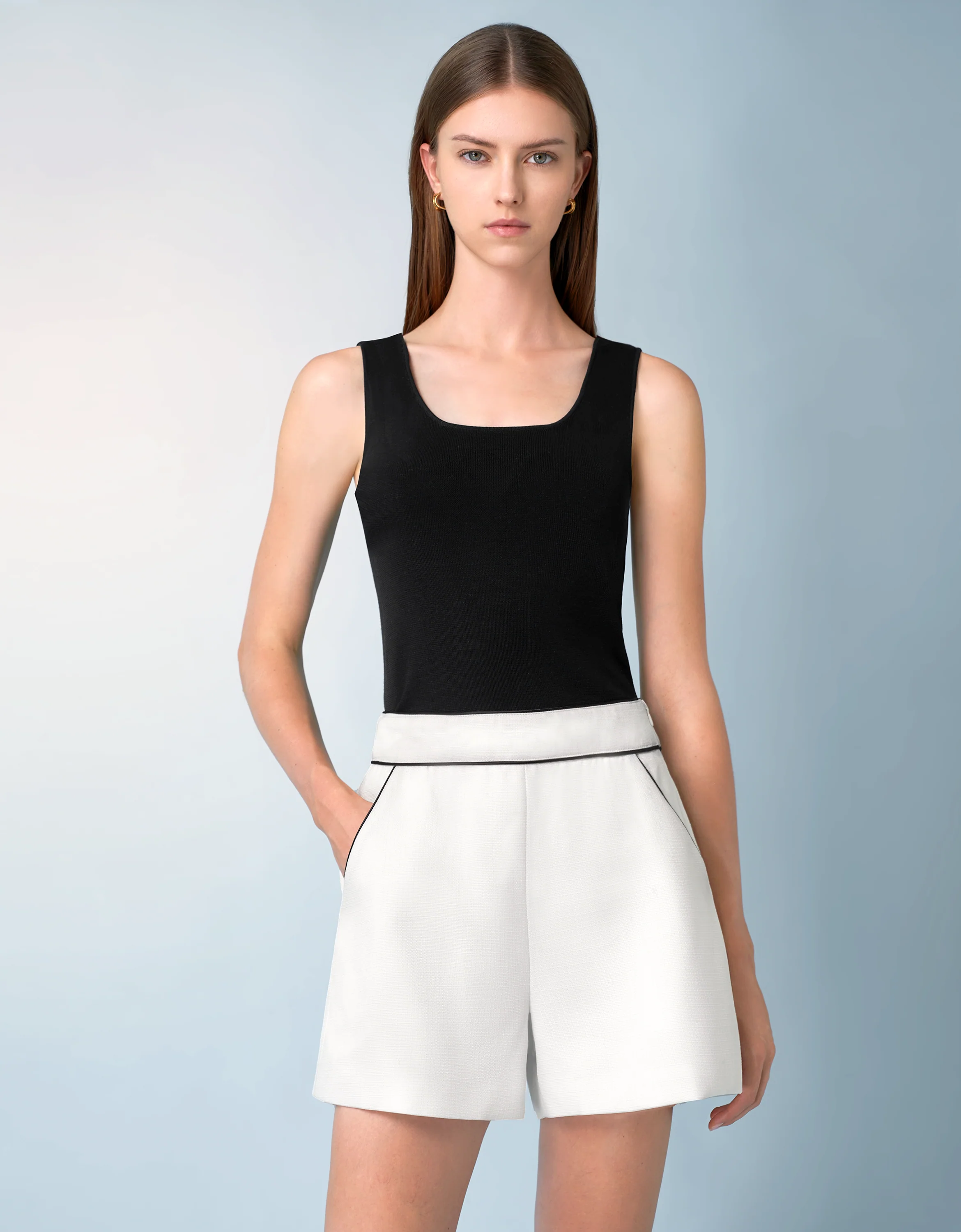 Contrast Trim Shorts - Image 8