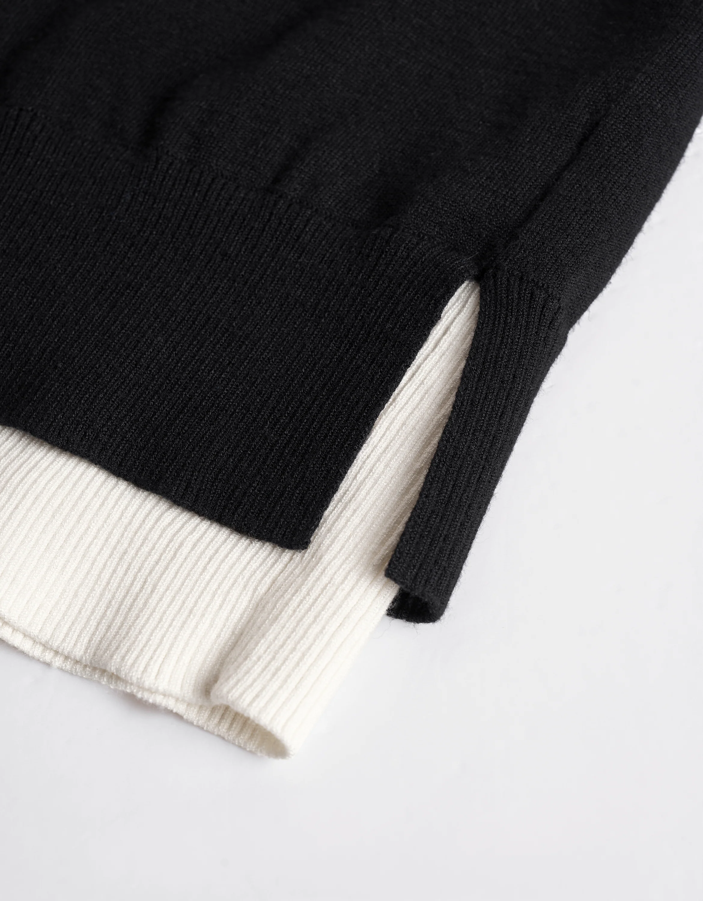 Contrast Trims Short Sleeve Knit Top - Image 9