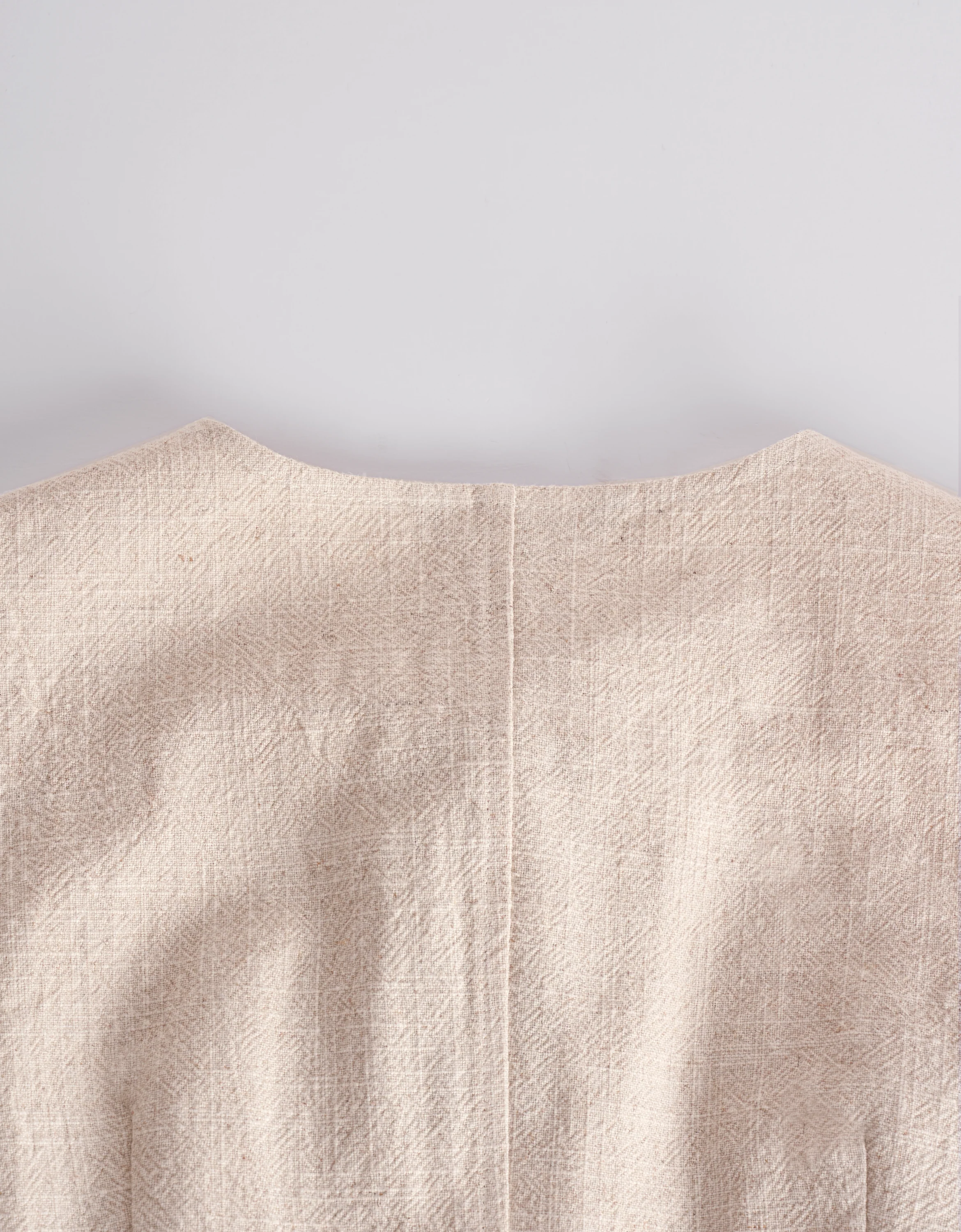 Cotton-Linen Round Neck Sleeveless Top - Image 17