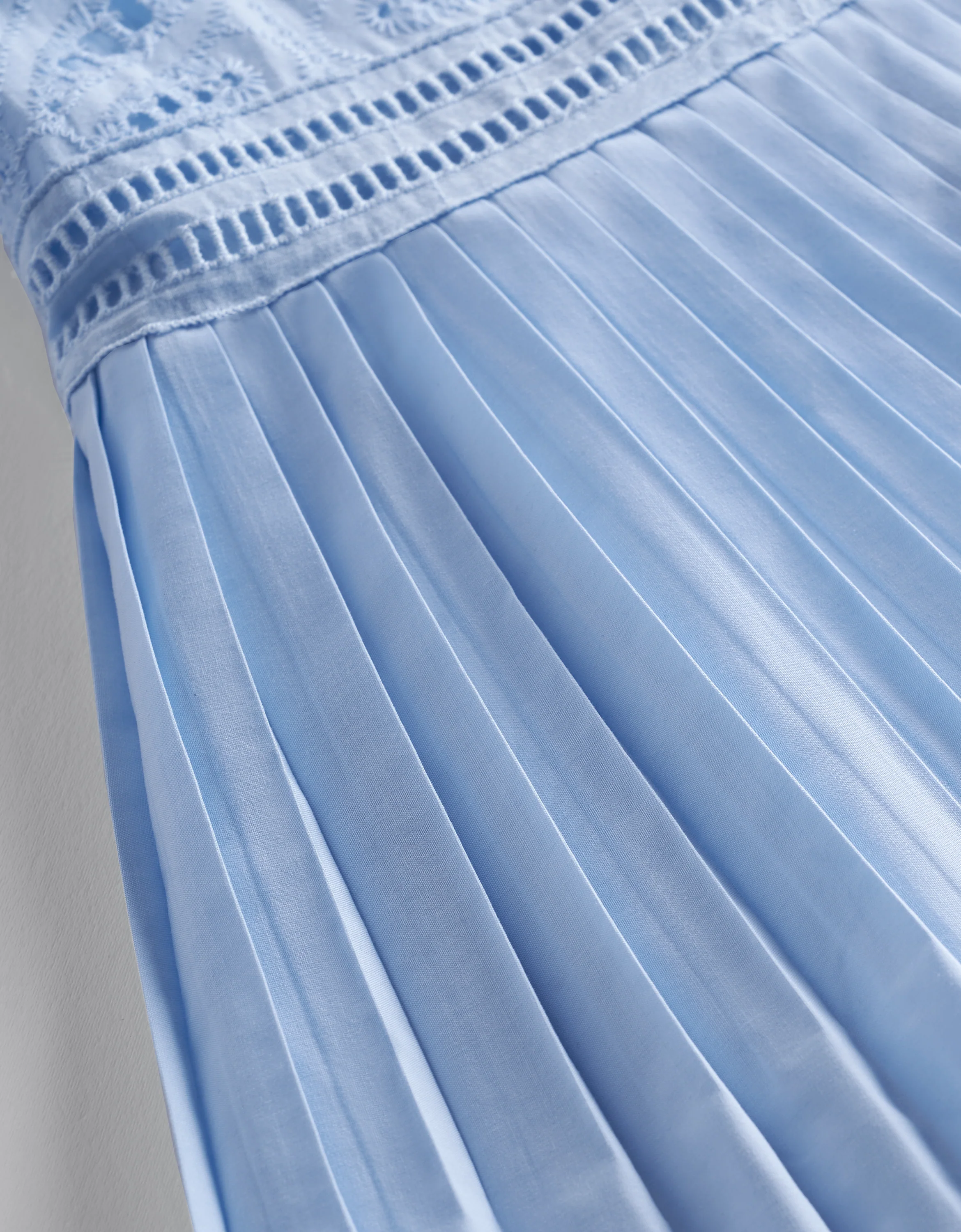 Cutwork Embroidery Pleated Dress - Image 23