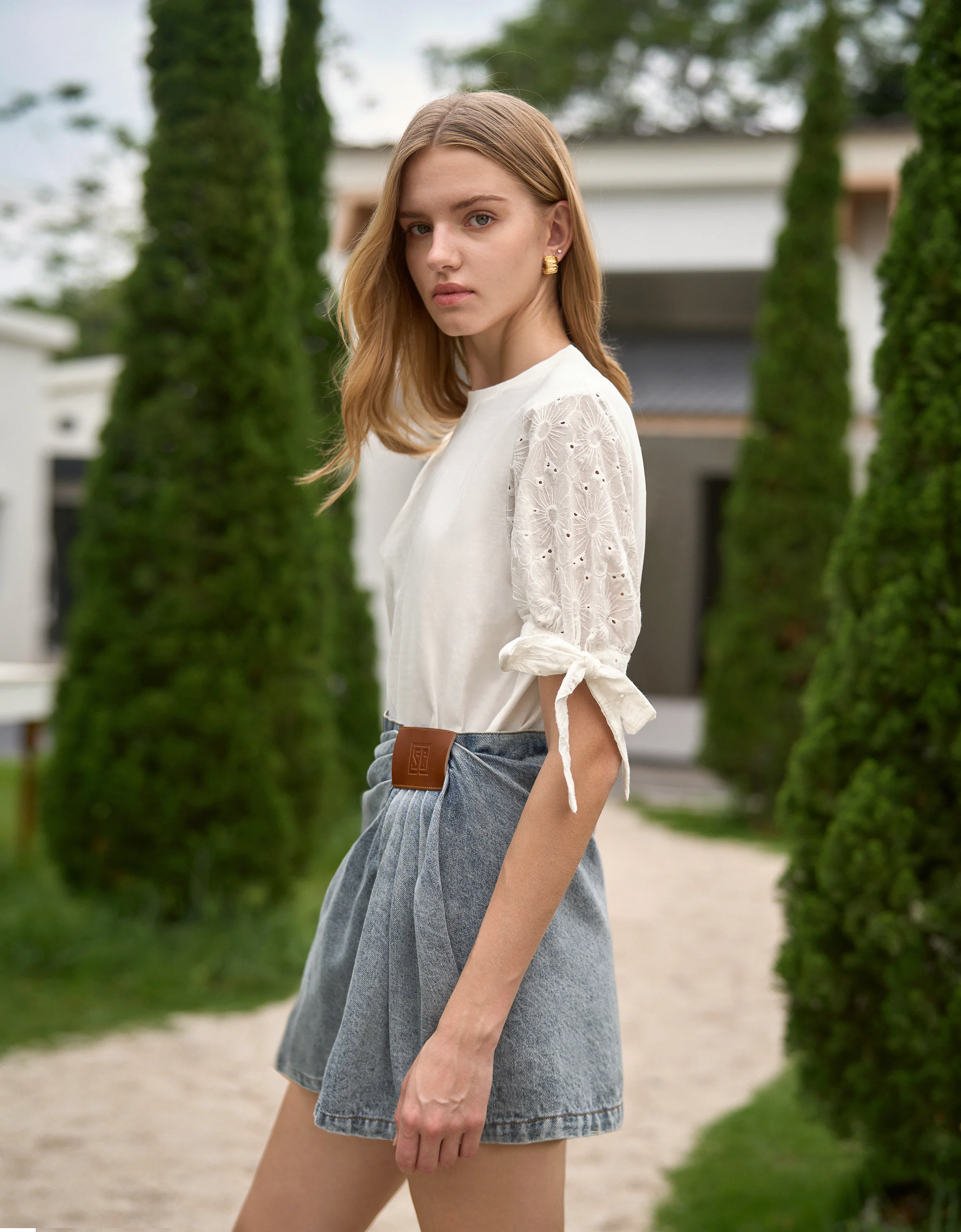 Cutwork Embroidery Puff Sleeve Top - Image 4