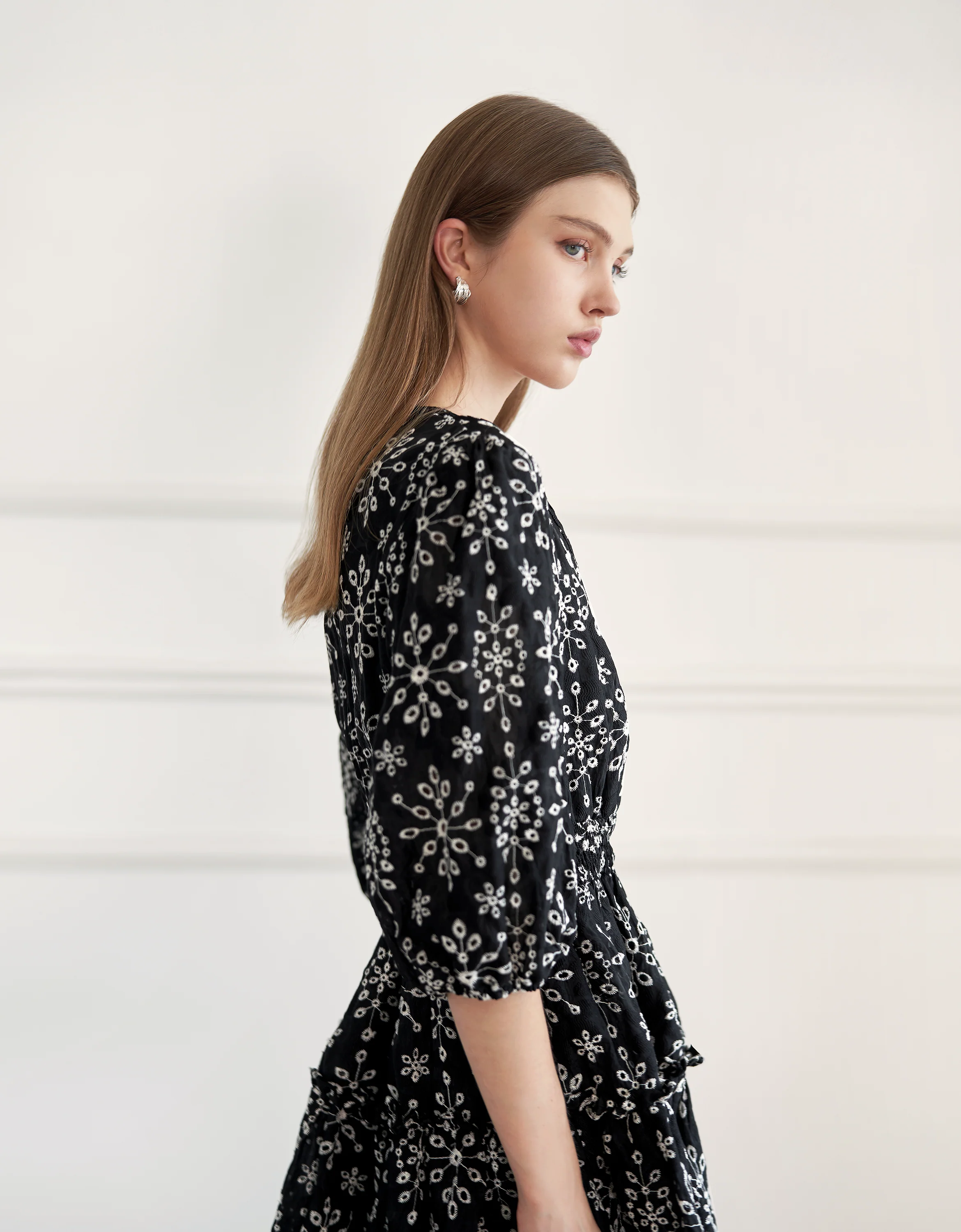 Cutwork Embroidery V-neck Tiered Dress - Image 4