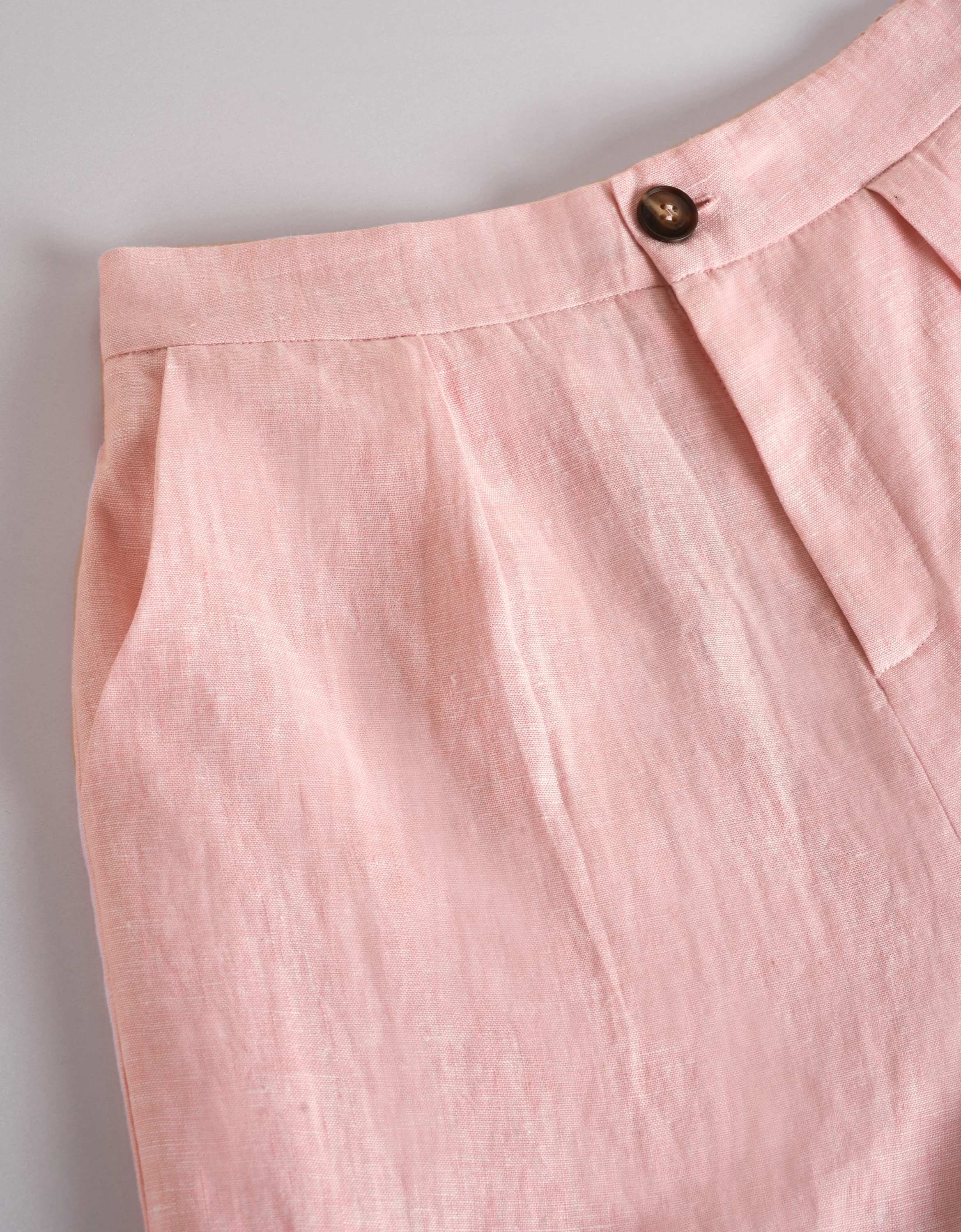 Elastic Waist Linen Shorts - Image 5