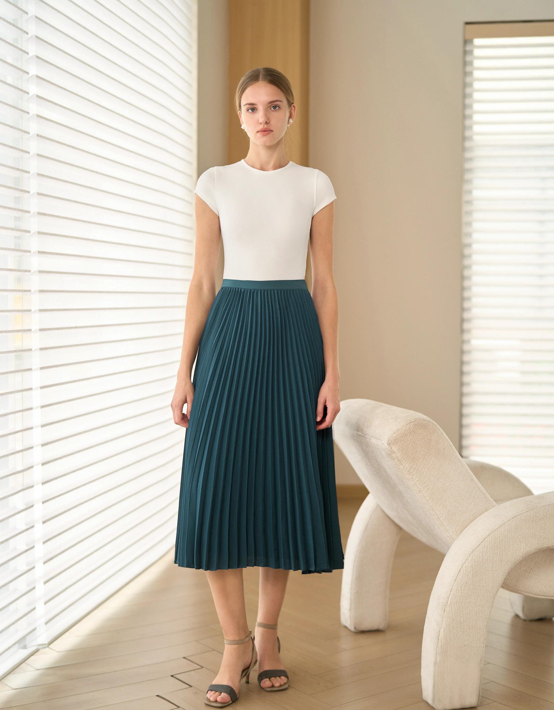 Elastic Waist Pleated Midi Skirt - Image 2