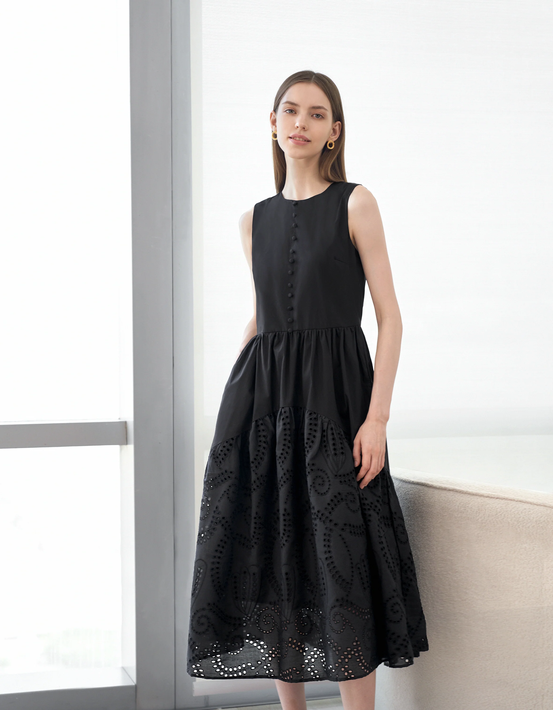 Embroidered Skirt Button Front Sleeveless Dress - Image 11