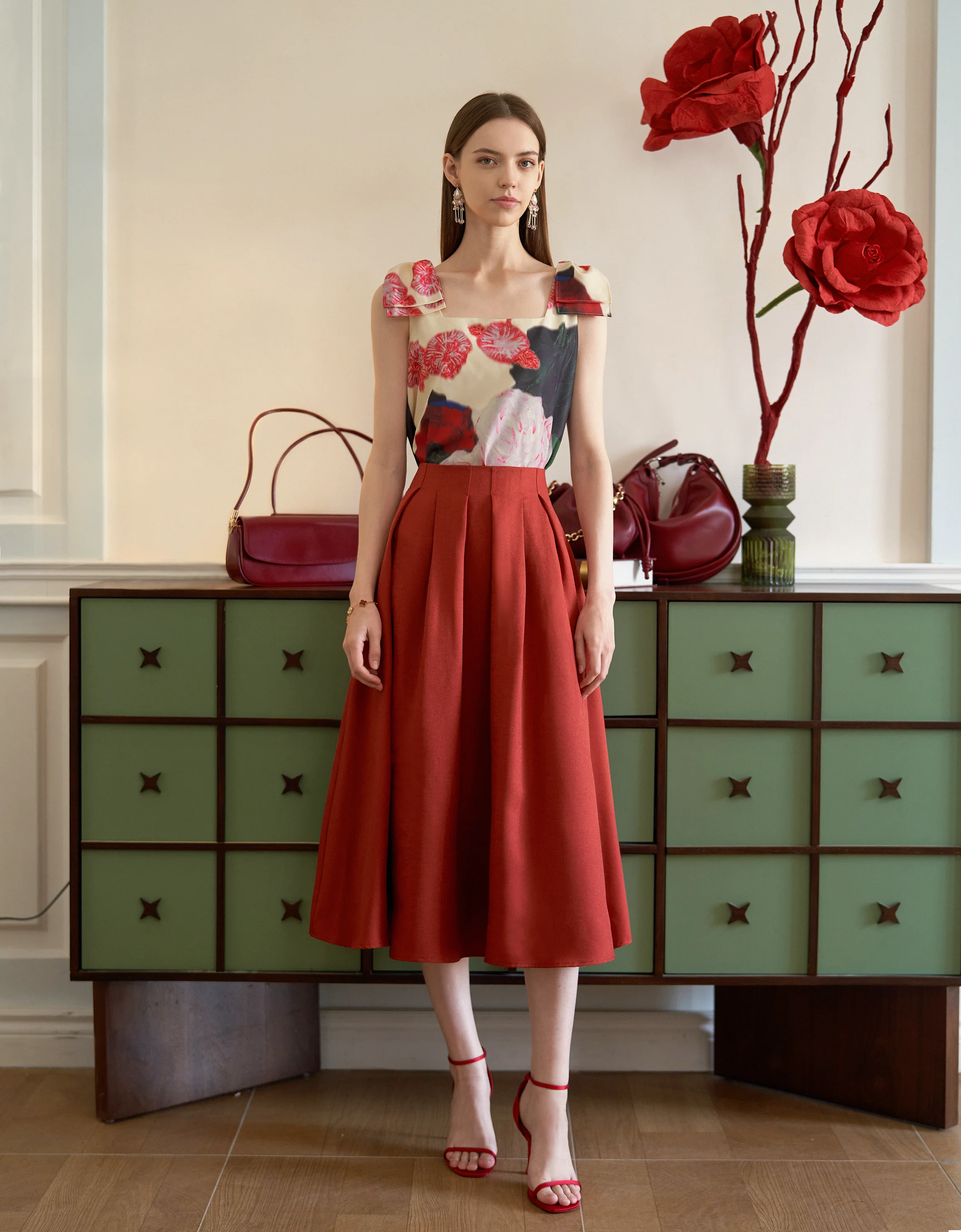 Exclusive Floral Print Shoulder Bows Sleeveless Top - Image 3