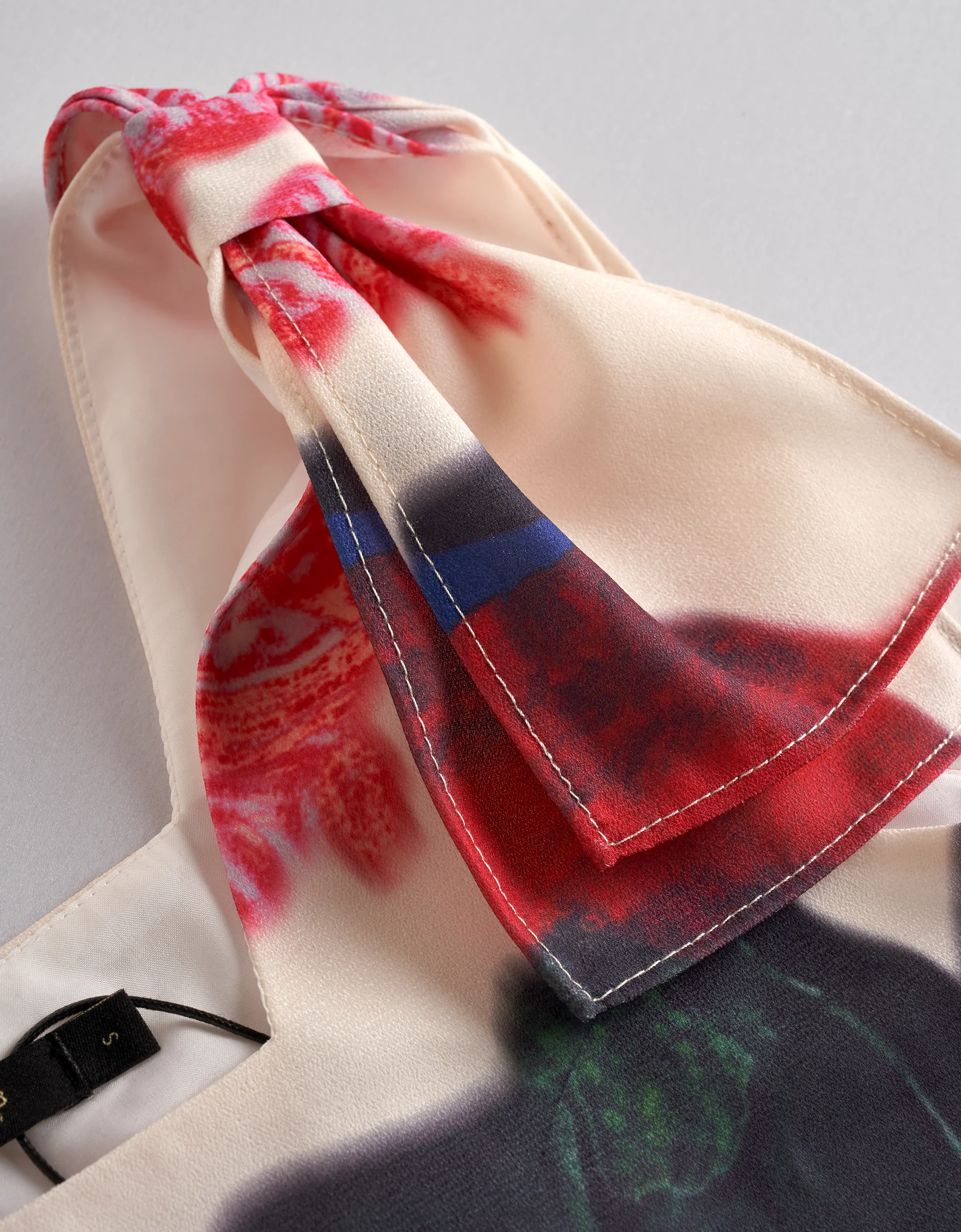 Exclusive Floral Print Shoulder Bows Sleeveless Top - Image 6