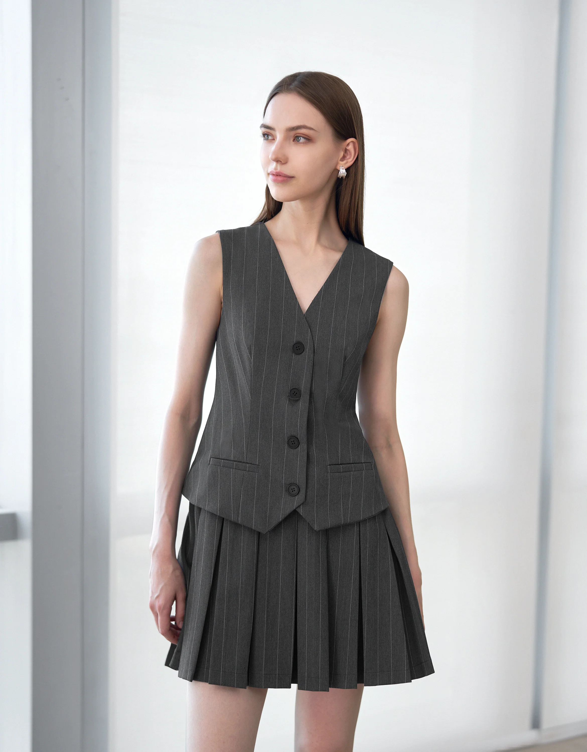 Faux Two-piece Pleated Skirt Vest Style Dress - Image 19