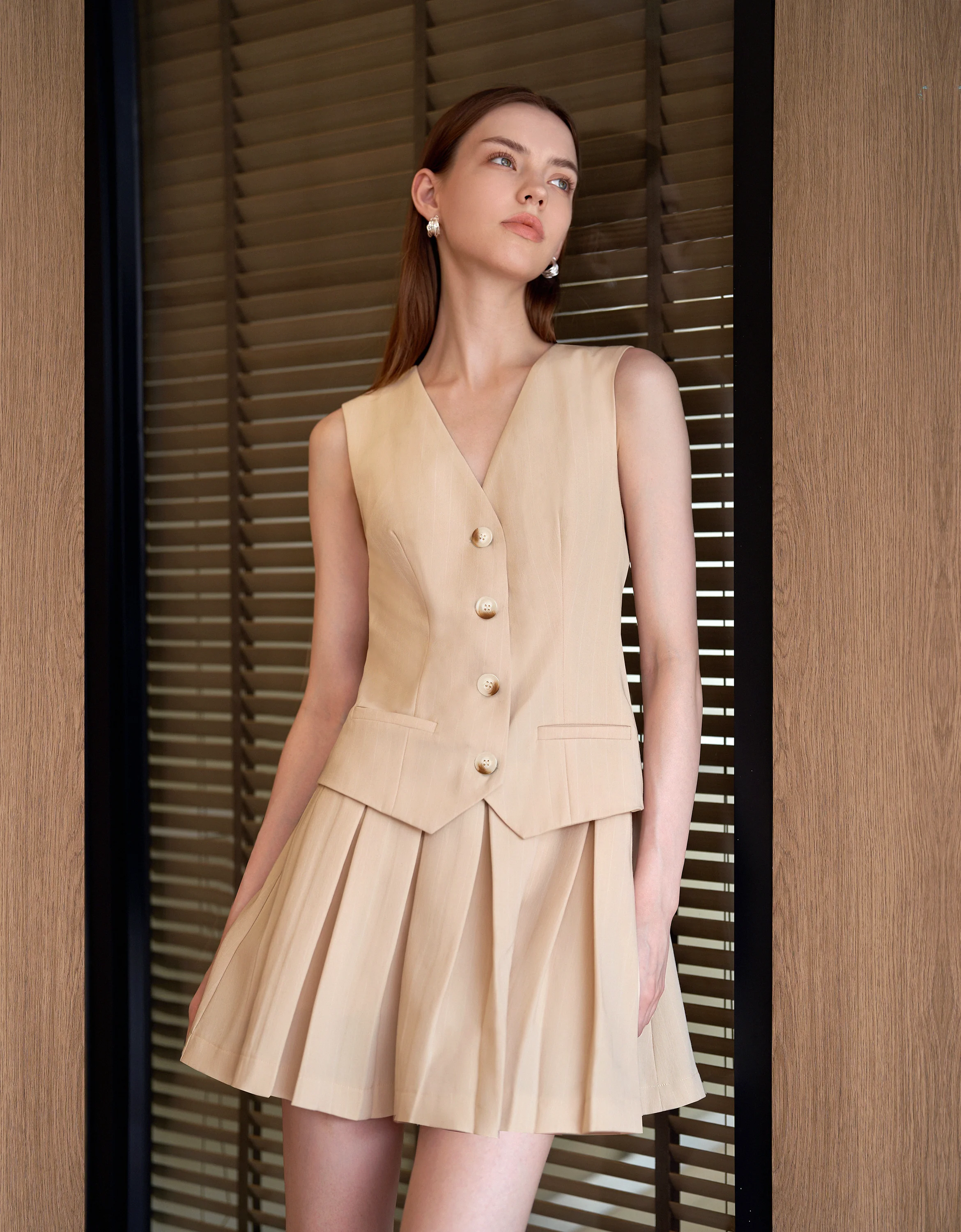 Faux Two-piece Pleated Skirt Vest Style Dress - Image 30