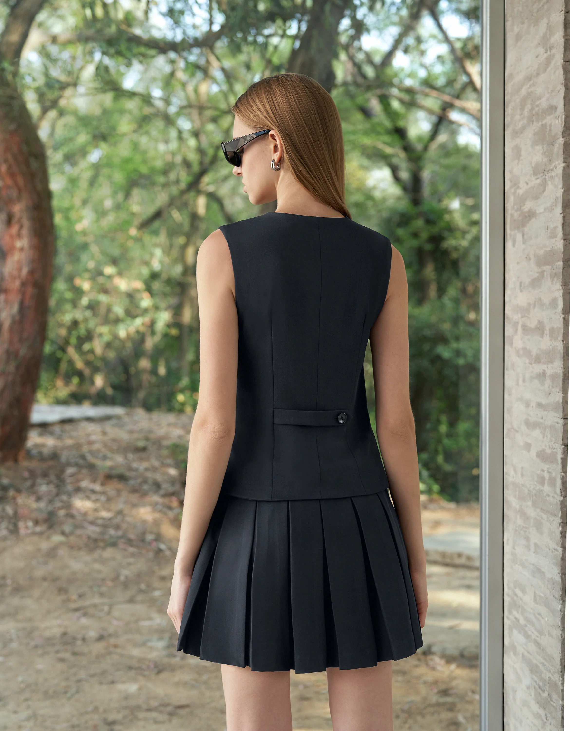 Faux Two-piece Pleated Skirt Vest Style Dress - Image 4