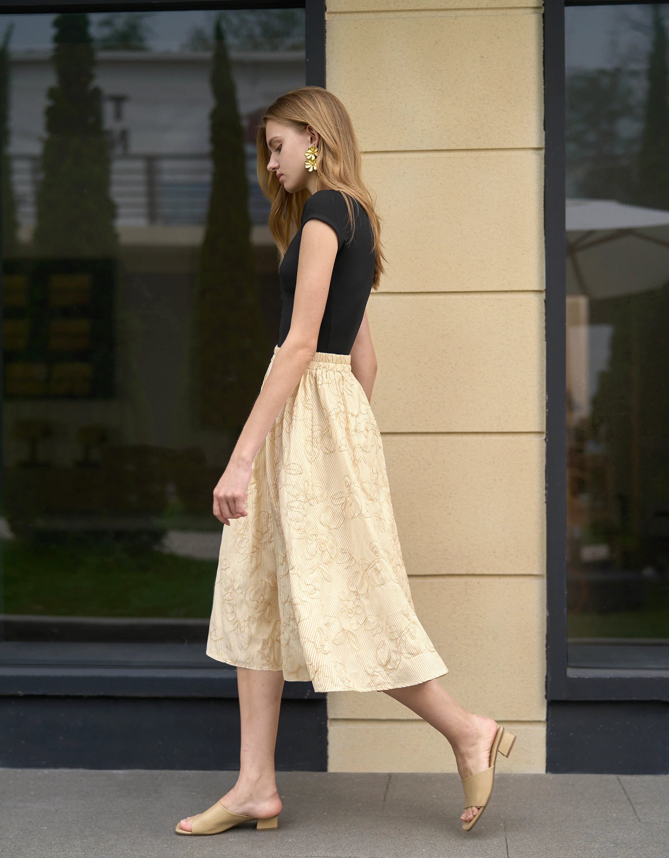 Floral Embroidery Striped Midi Skirt - Image 3