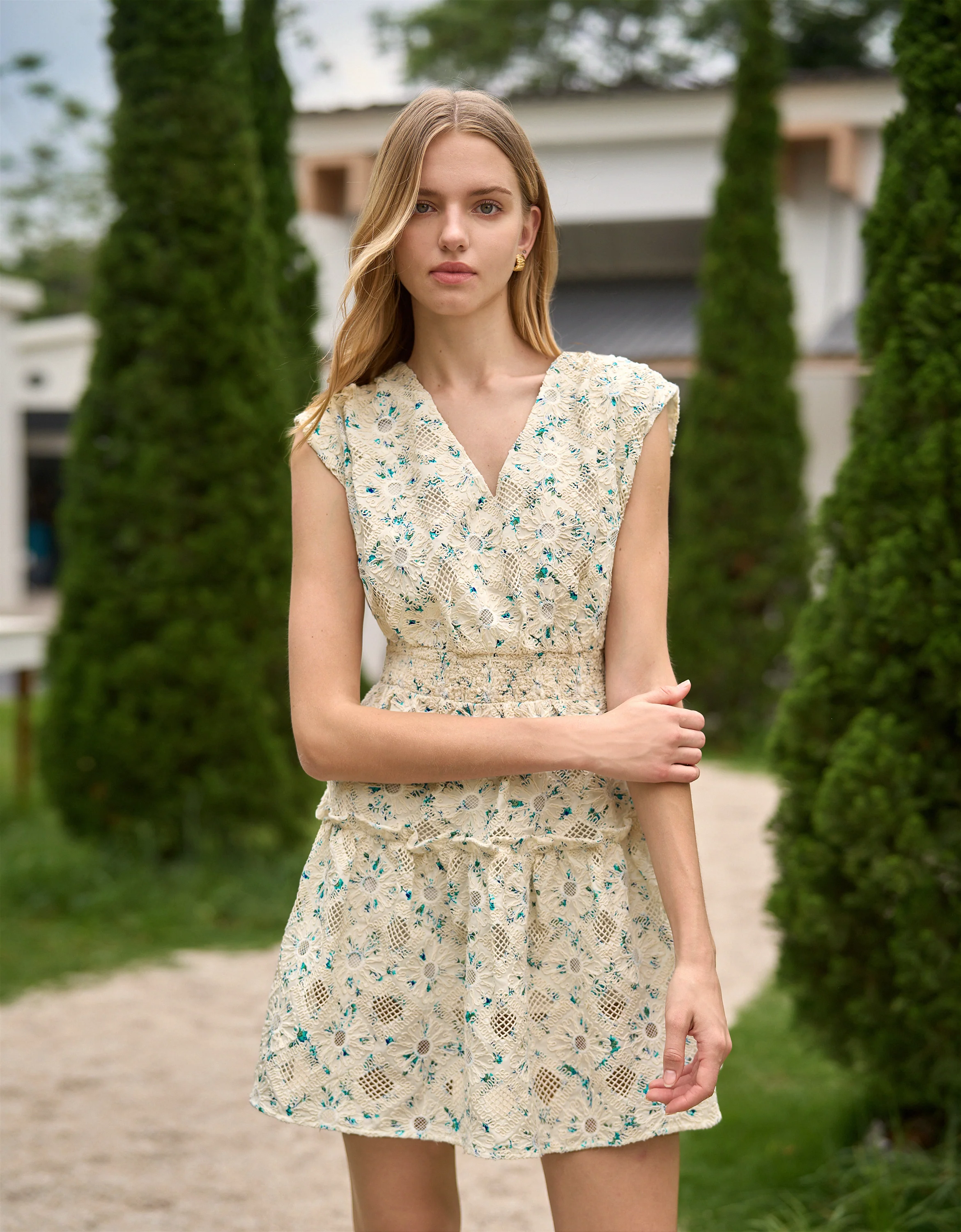 Floral Embroidery V-neck Sleeveless Dress - Image 2
